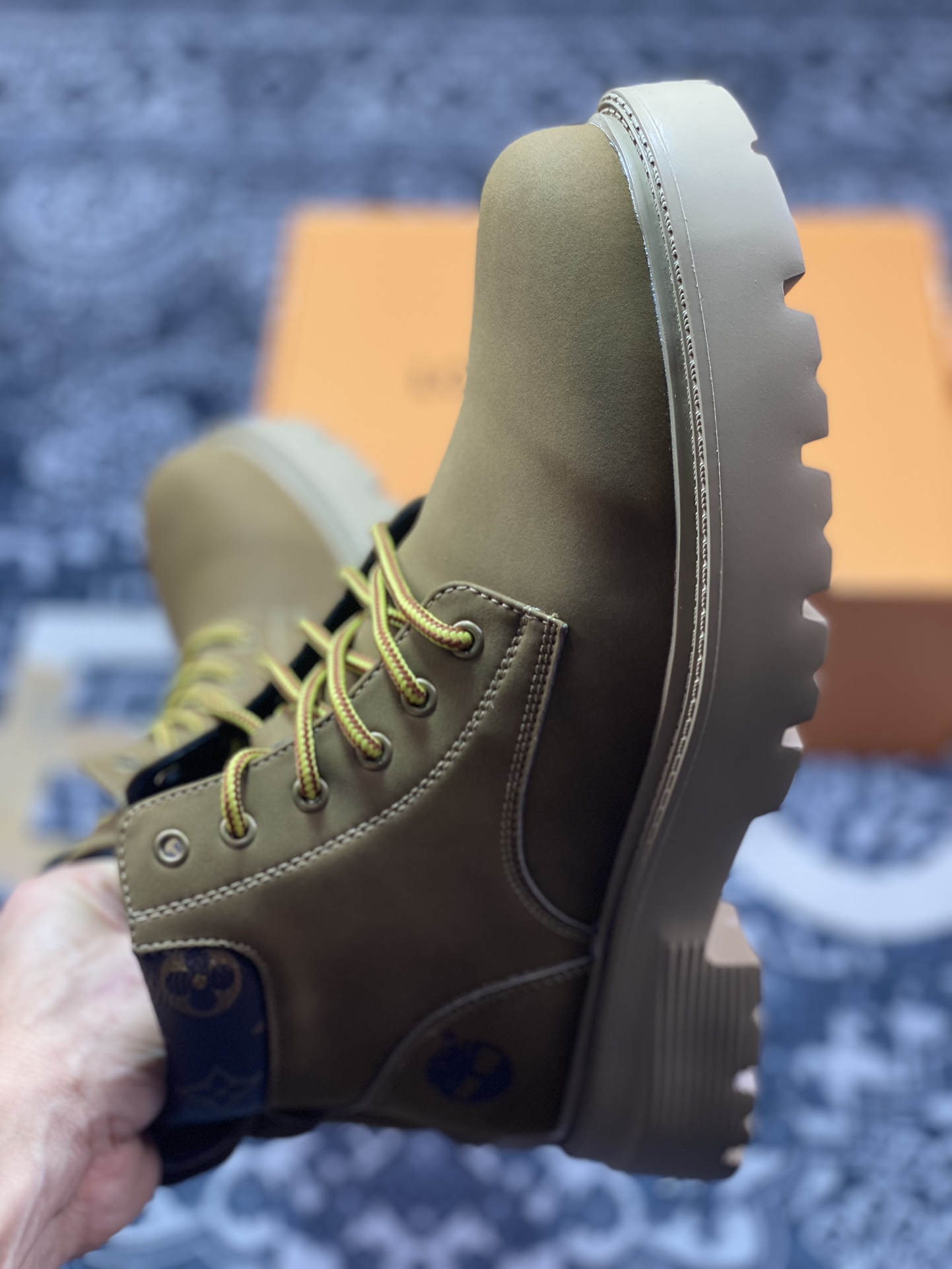 新货Lv x Timberland Lv联名添柏岚大黄靴 顶奢流量品牌与时代经典的结合之作