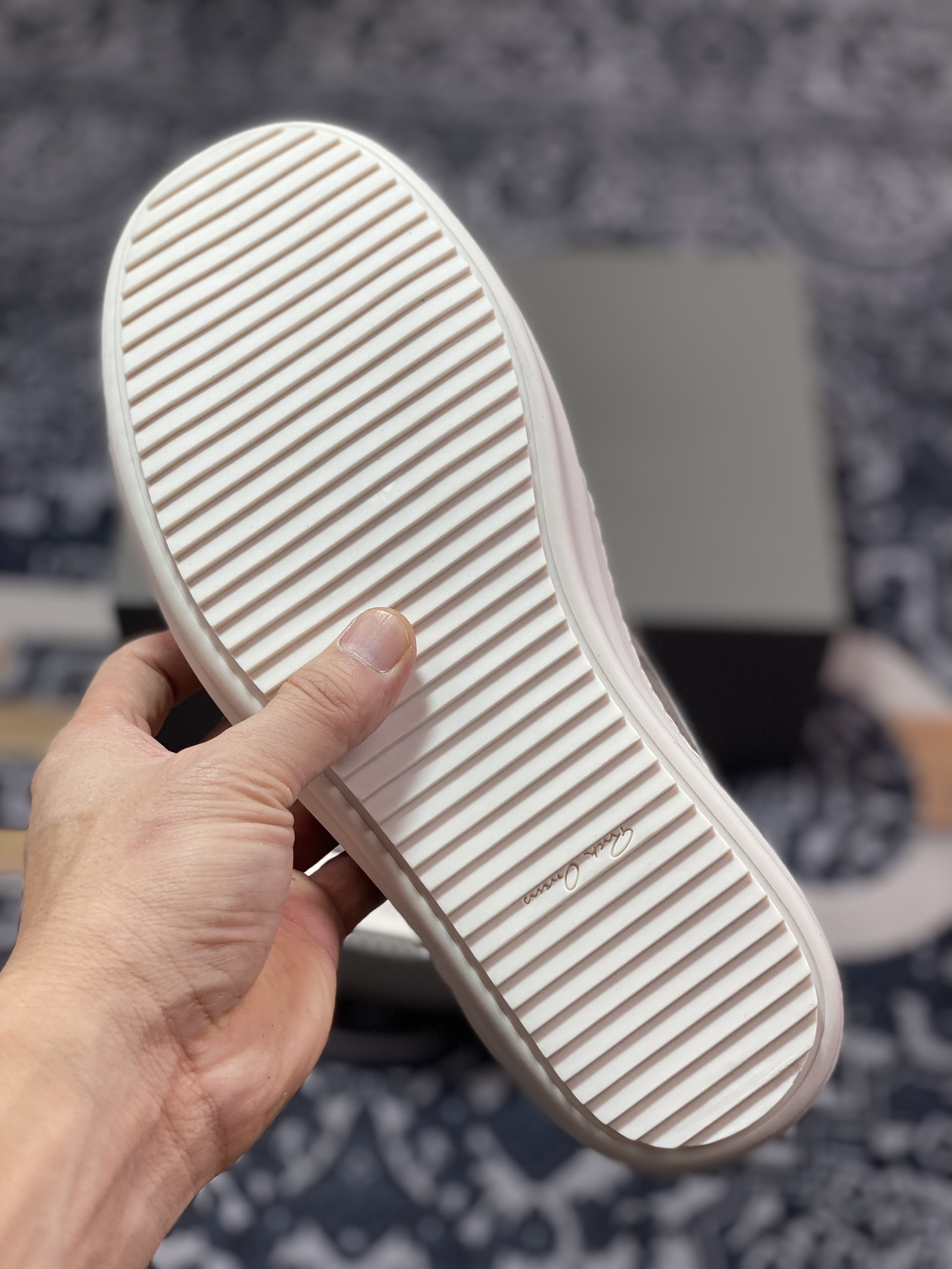 纯原 原装级别Rickowens 牛皮渠道皮料 灰色