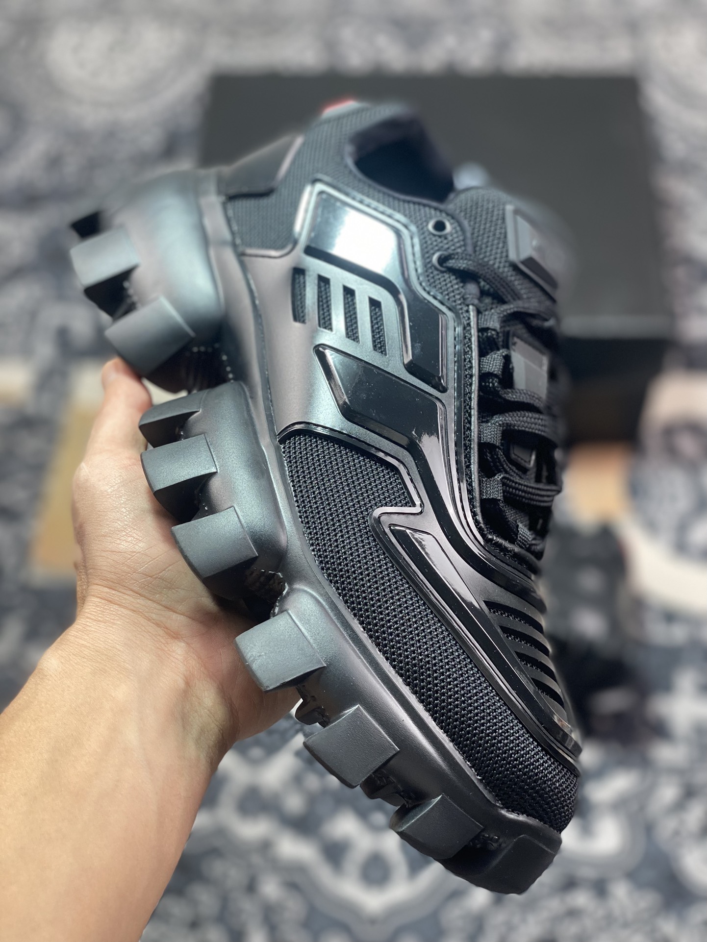 普拉达Prada Cloudbust Thunder Low Sneakers 风暴雷电休闲运动鞋“武士黑红标” 2EG293_3KZU_F0002