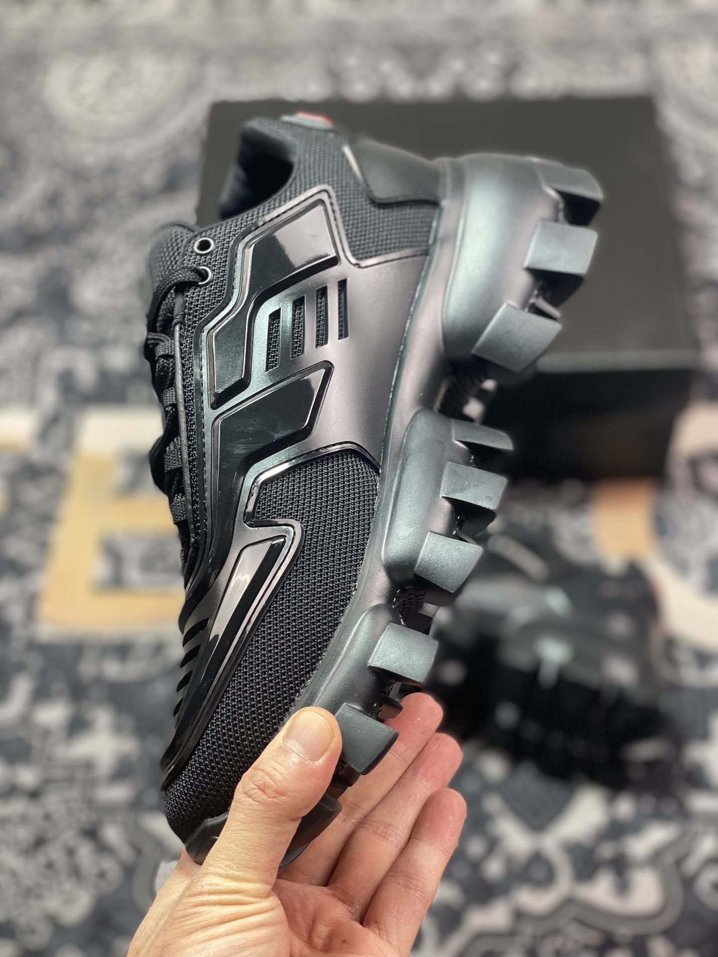 普拉达Prada Cloudbust Thunder Low Sneakers 风暴雷电休闲运动鞋“武士黑红标” 2EG293_3KZU_F0002