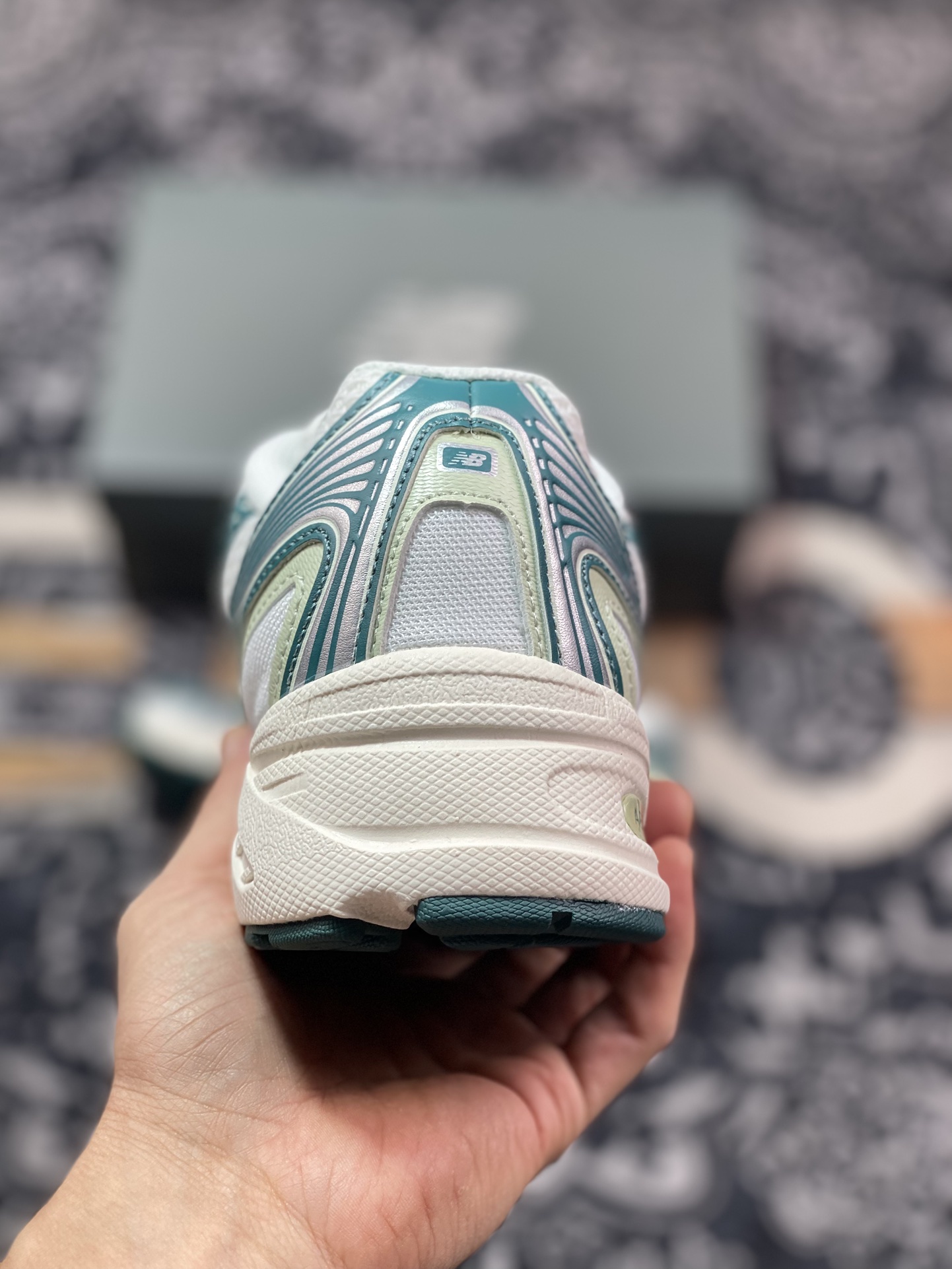 NB新百伦New Balance MR740系列低帮复古老爹风休闲运动慢跑鞋“白银沼泽绿” U740GR2