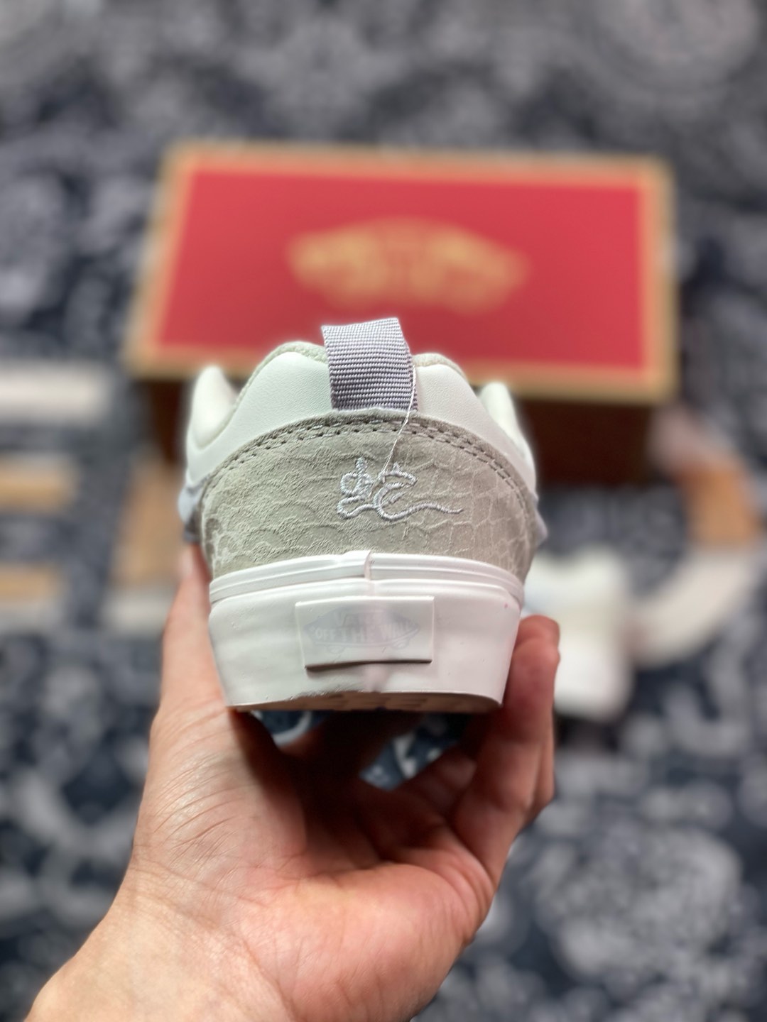 真标  Vans Knu Skool 蛇年限定 敢爱敢出格 蛇年生肖款面包鞋 小