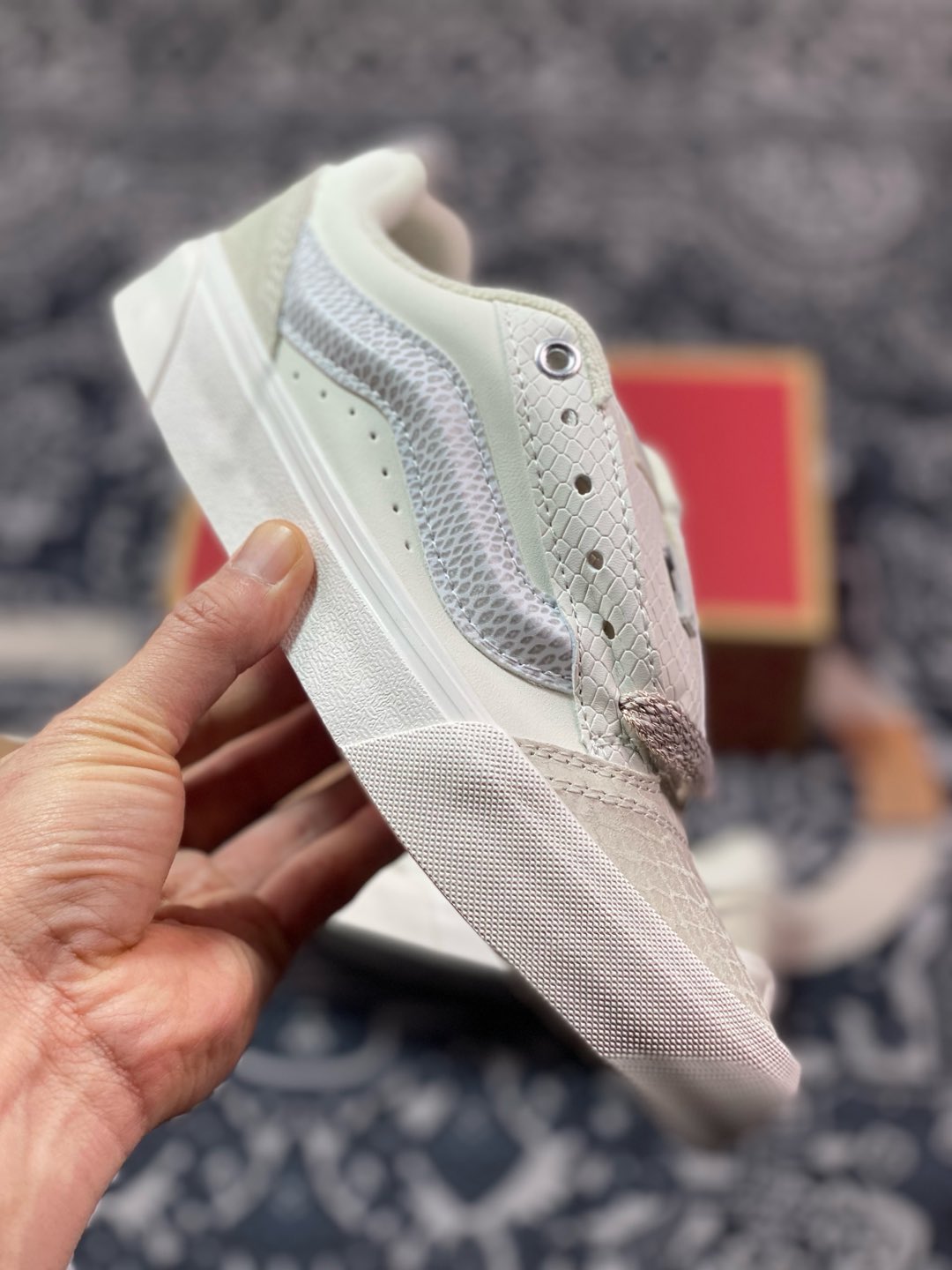 真标  Vans Knu Skool 蛇年限定 敢爱敢出格 蛇年生肖款面包鞋 小