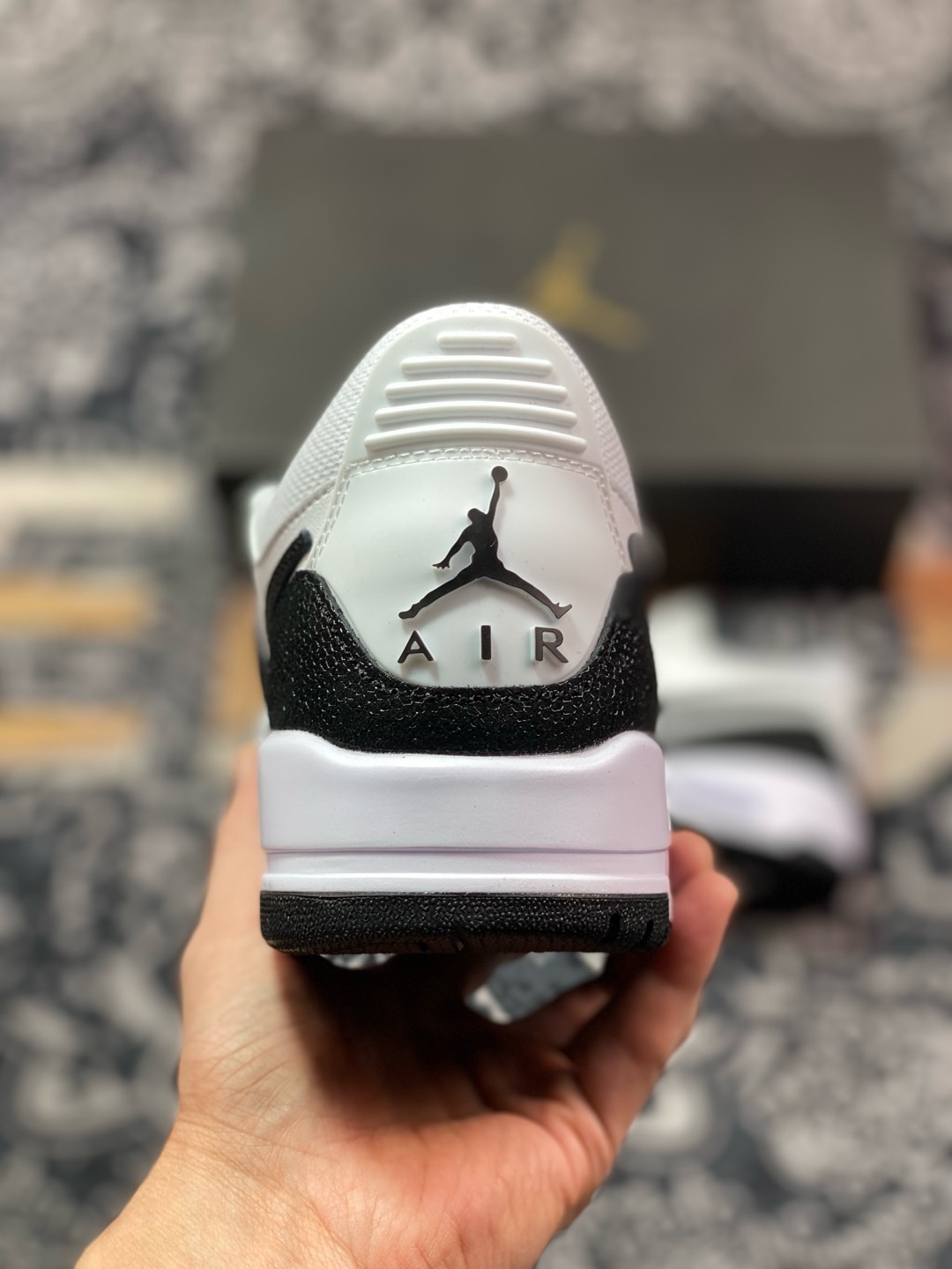 优选 原装级别 最强312 Air Jordan Legacy 312 Low 有着交错结合的设计 FQ7827-110