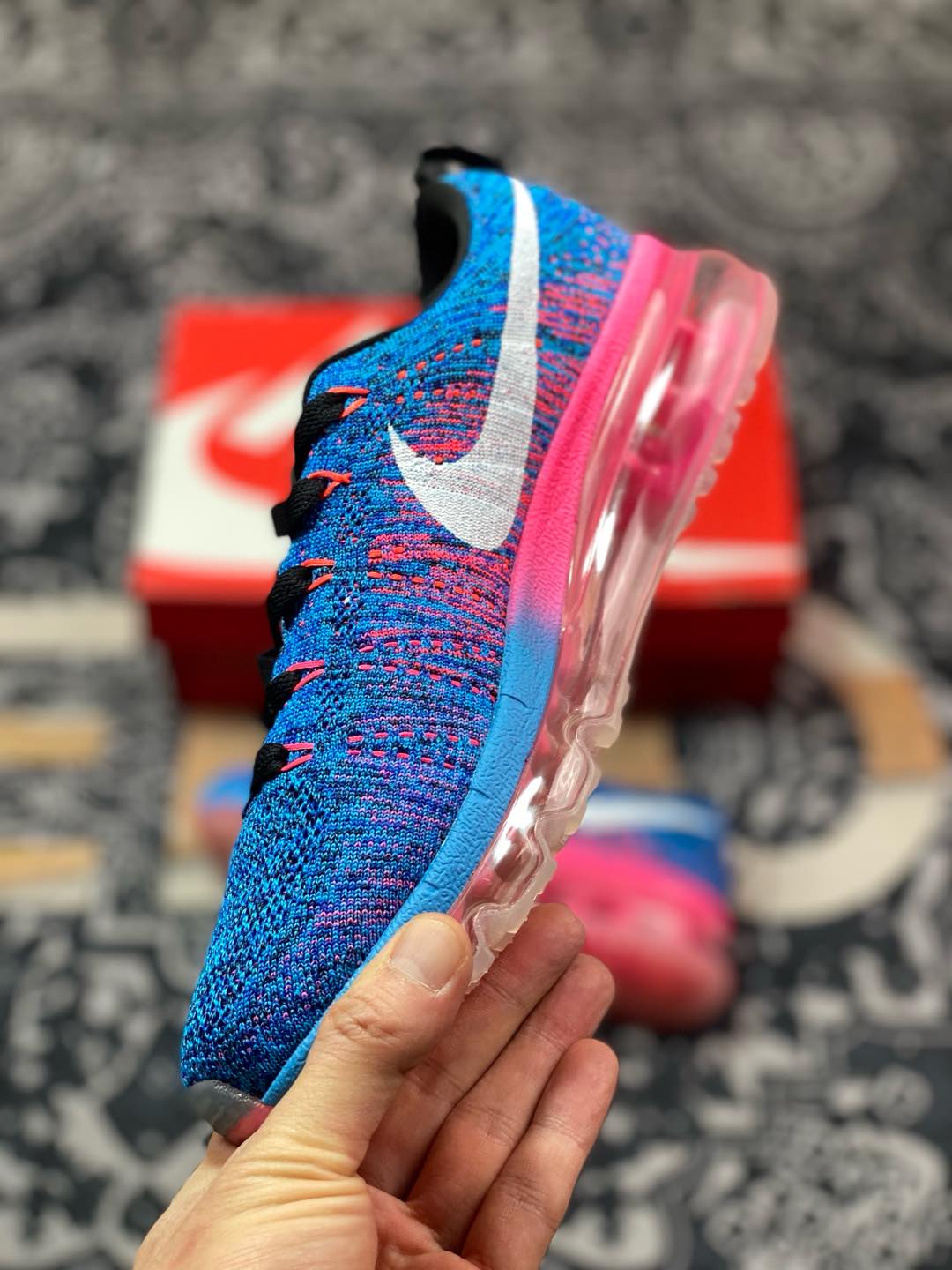 耐克Nike Flyknit Air Max”Blue Glow Pink”系列低帮飞线针织休闲气垫慢跑鞋“针织宝蓝粉白”620469-014