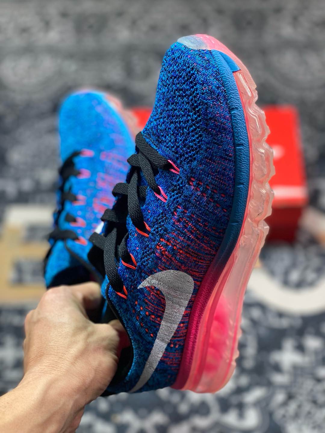 耐克Nike Flyknit Air Max”Blue Glow Pink”系列低帮飞线针织休闲气垫慢跑鞋“针织宝蓝粉白”620469-014