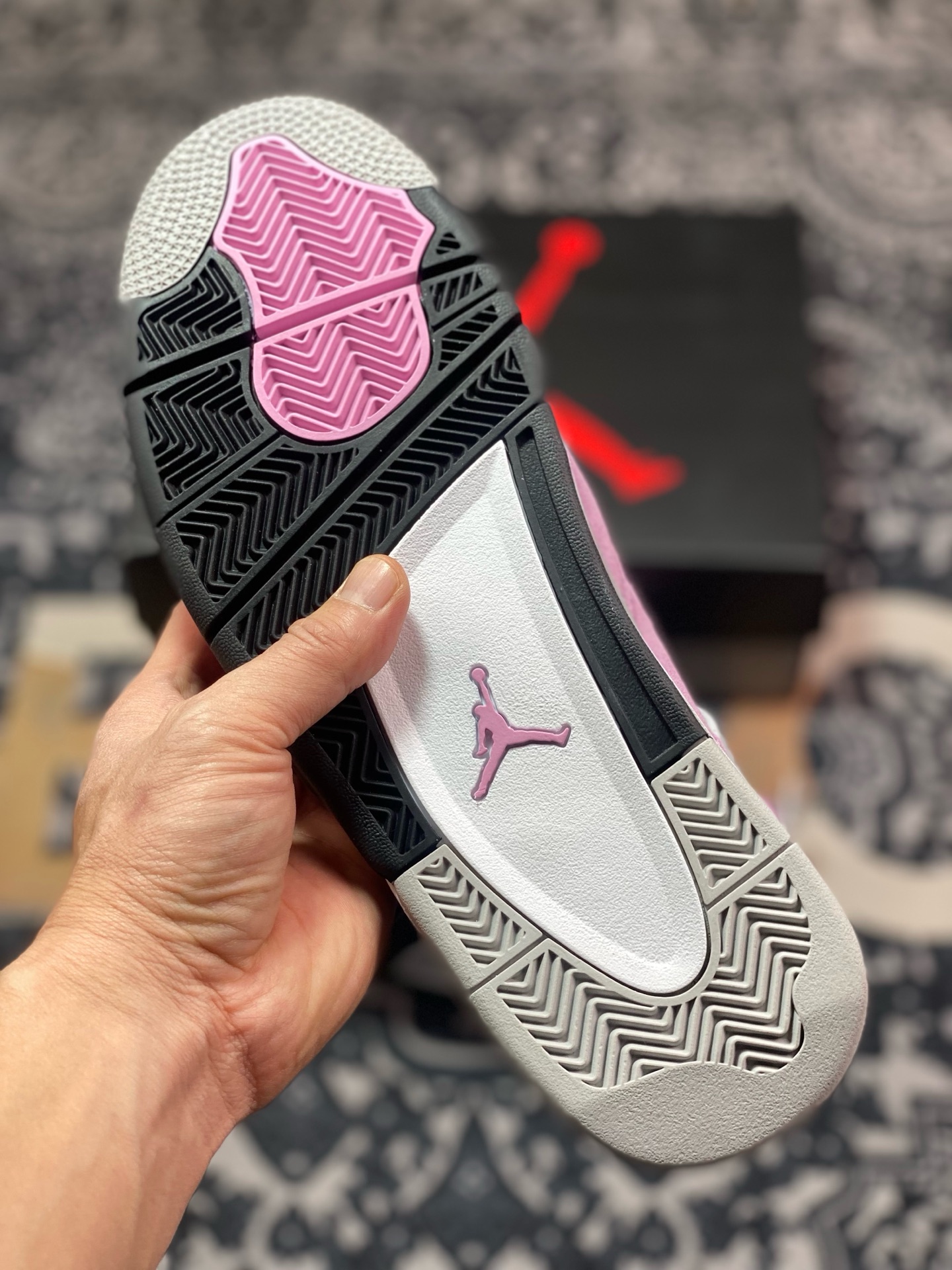 优选 原装级别 #Air Jordan AJ4 WMNS ”Orchid” 猛男粉  AQ9129-501