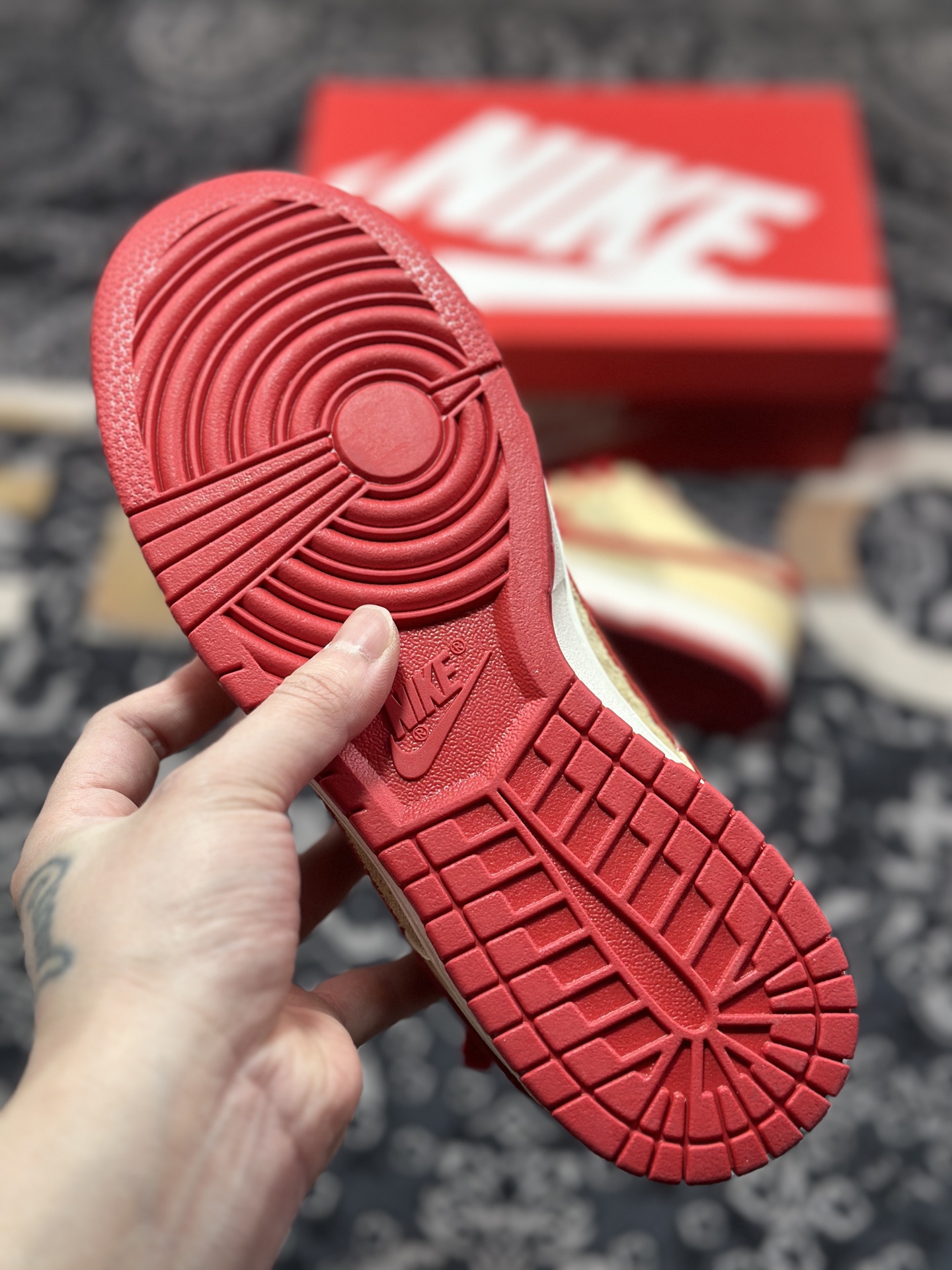 A8200  NIKE DUNK LOW RETRO 扣篮系列低帮休闲运动滑板板鞋 棕红色  HJ9100-294