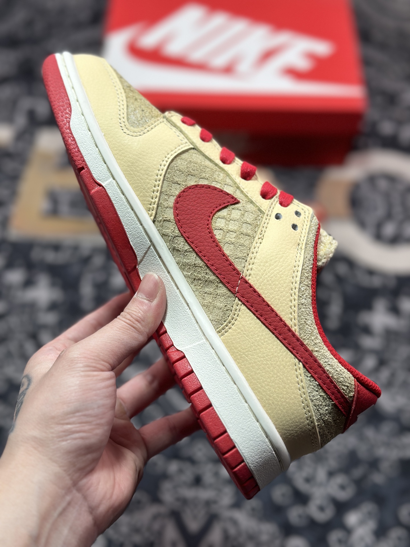 A8200  NIKE DUNK LOW RETRO 扣篮系列低帮休闲运动滑板板鞋 棕红色  HJ9100-294