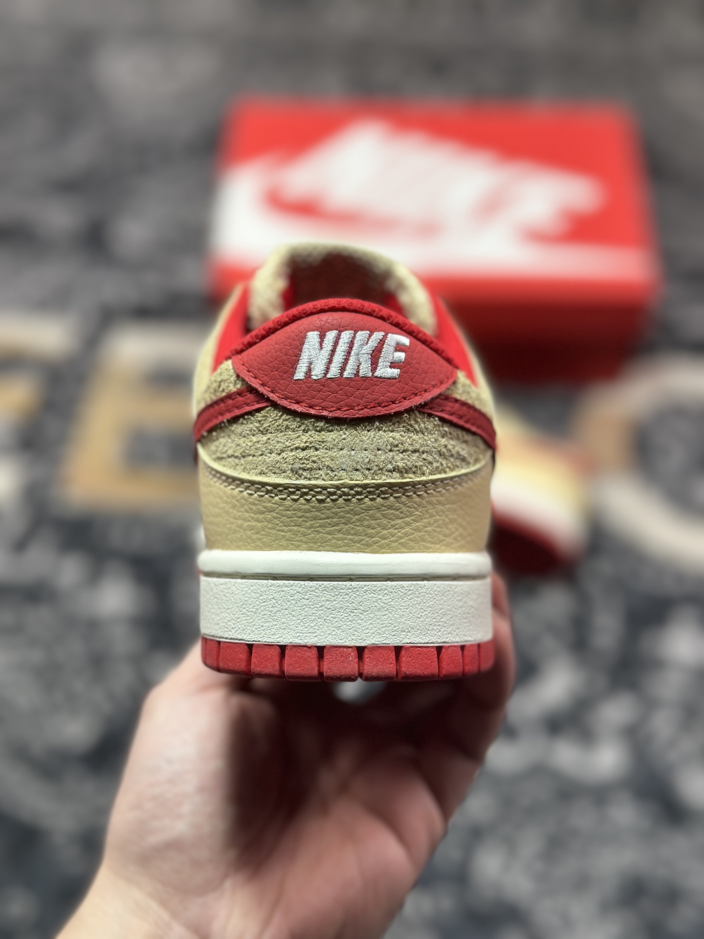 A8200  NIKE DUNK LOW RETRO 扣篮系列低帮休闲运动滑板板鞋 棕红色  HJ9100-294
