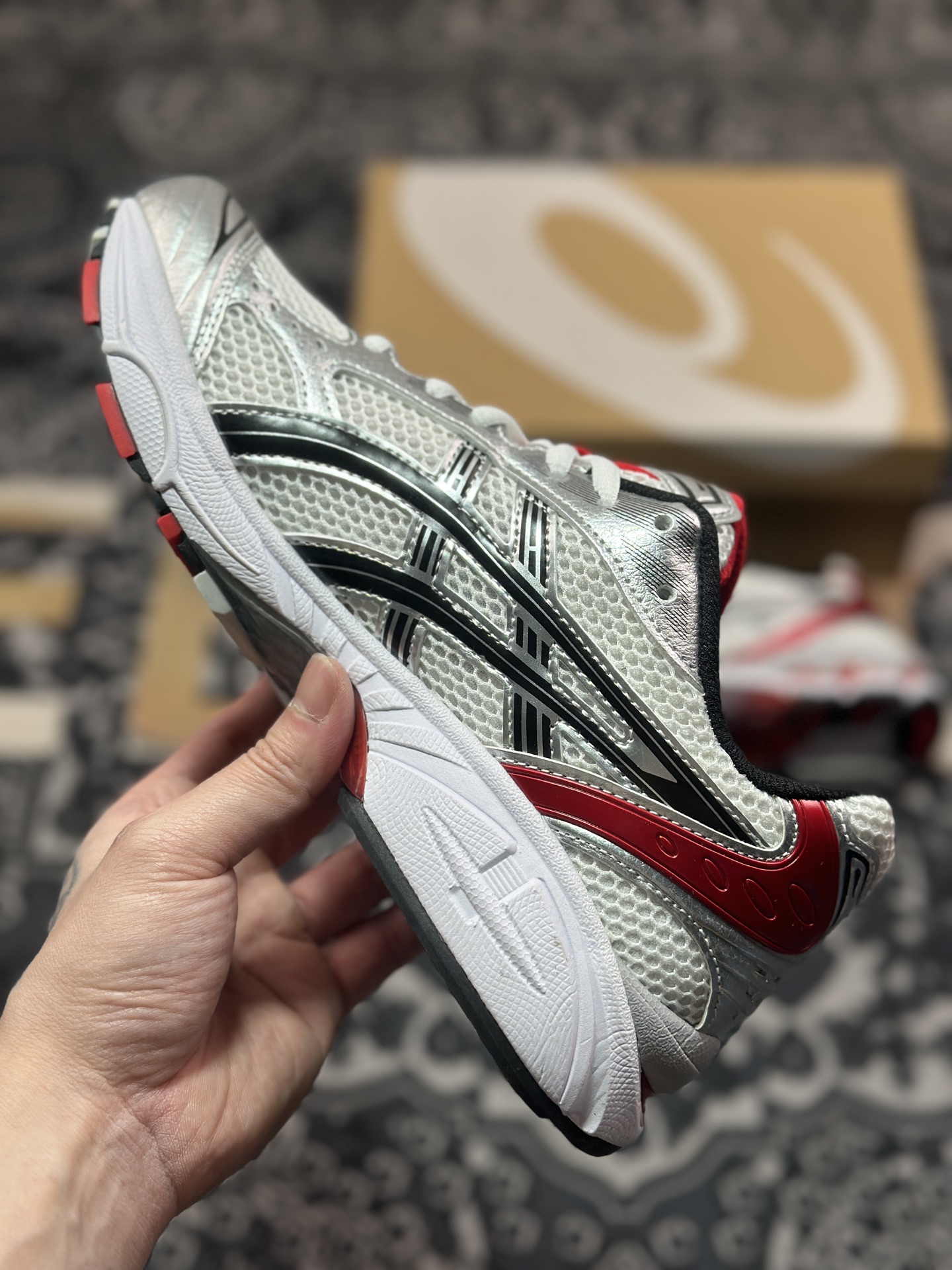 A8200  Asics Gel-Kayano 14 白银红 亚瑟士14代 纳米纤维气垫百搭休闲运动慢跑鞋 1201A019-103