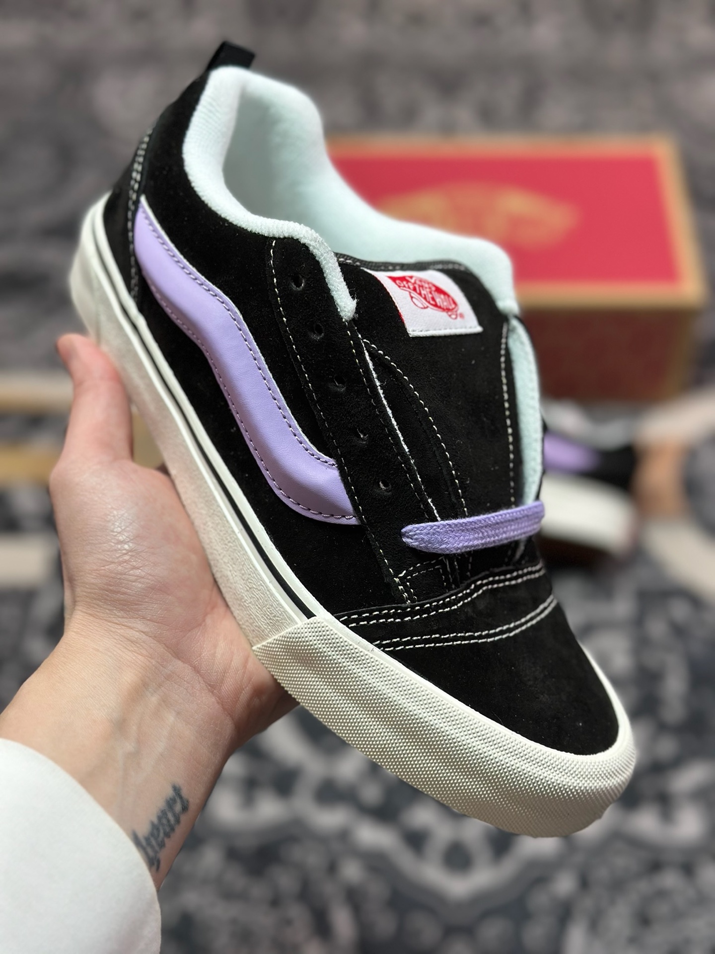 A2140   Vans Knu Skool 紫葡之恋 面包鞋 舒适时尚防滑耐磨低帮休闲板鞋   VN0009QC6BT1