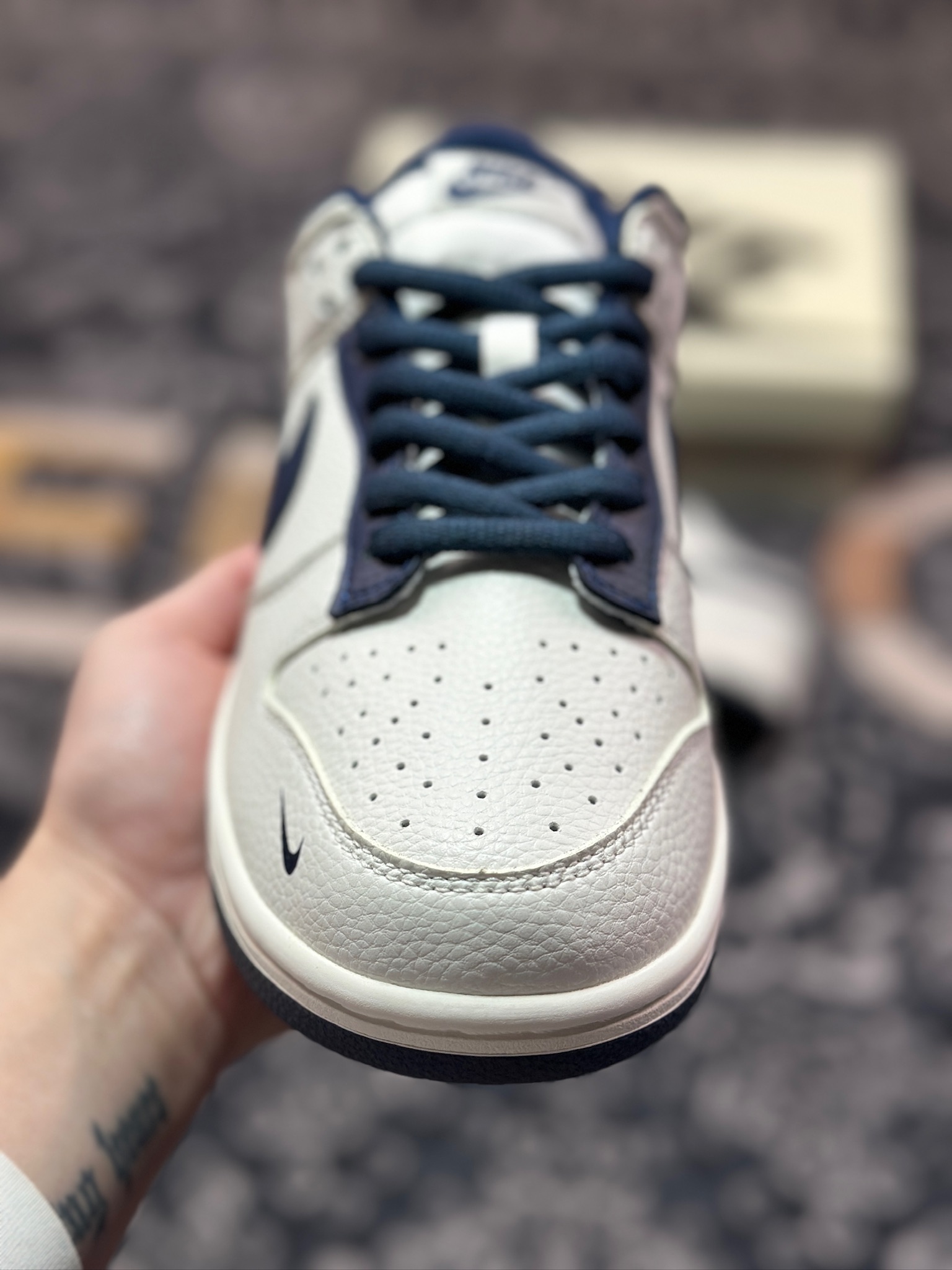 B4280  Nk SB Dunk Low Fragment Design 藤原浩闪电 联名低帮休闲运动滑板板鞋  DF7519-833