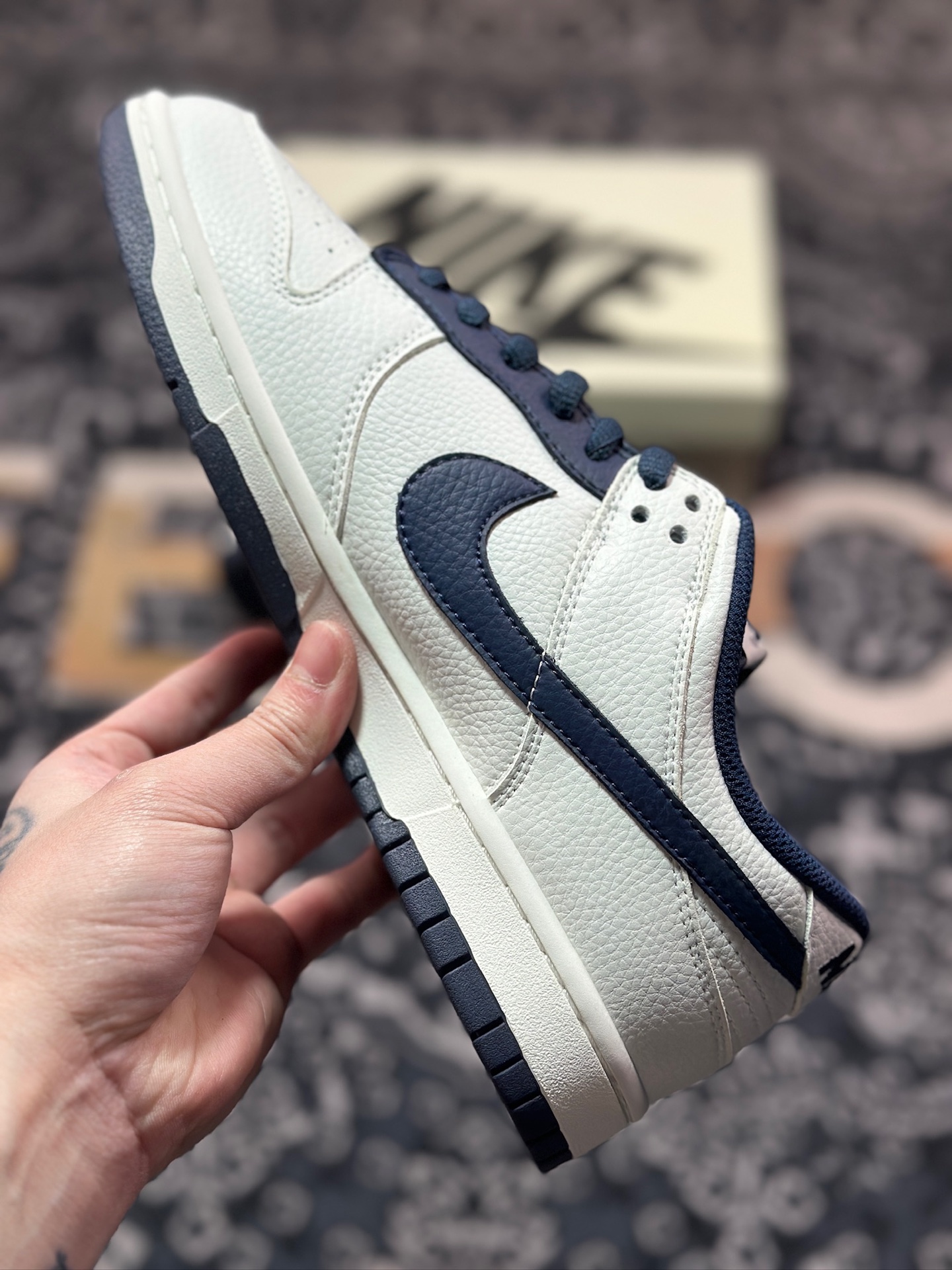 B4280  Nk SB Dunk Low Fragment Design 藤原浩闪电 联名低帮休闲运动滑板板鞋  DF7519-833