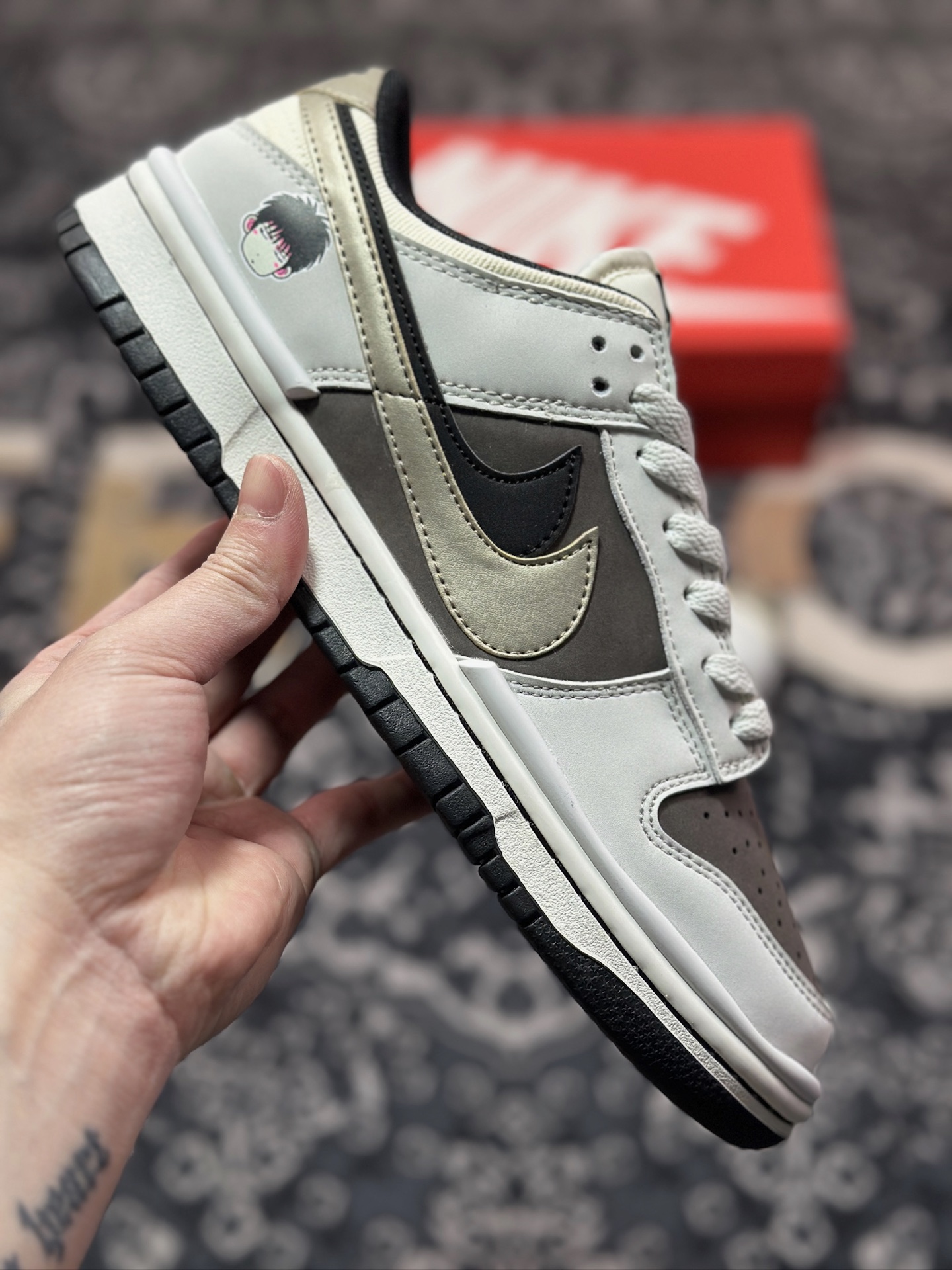 B0240  原装级别耐克Nike SB Dunk Low”Rice White/Yellow”扣篮系列低帮休闲运动滑板板鞋“米白雾霾黑米双钩” DZ2794-368