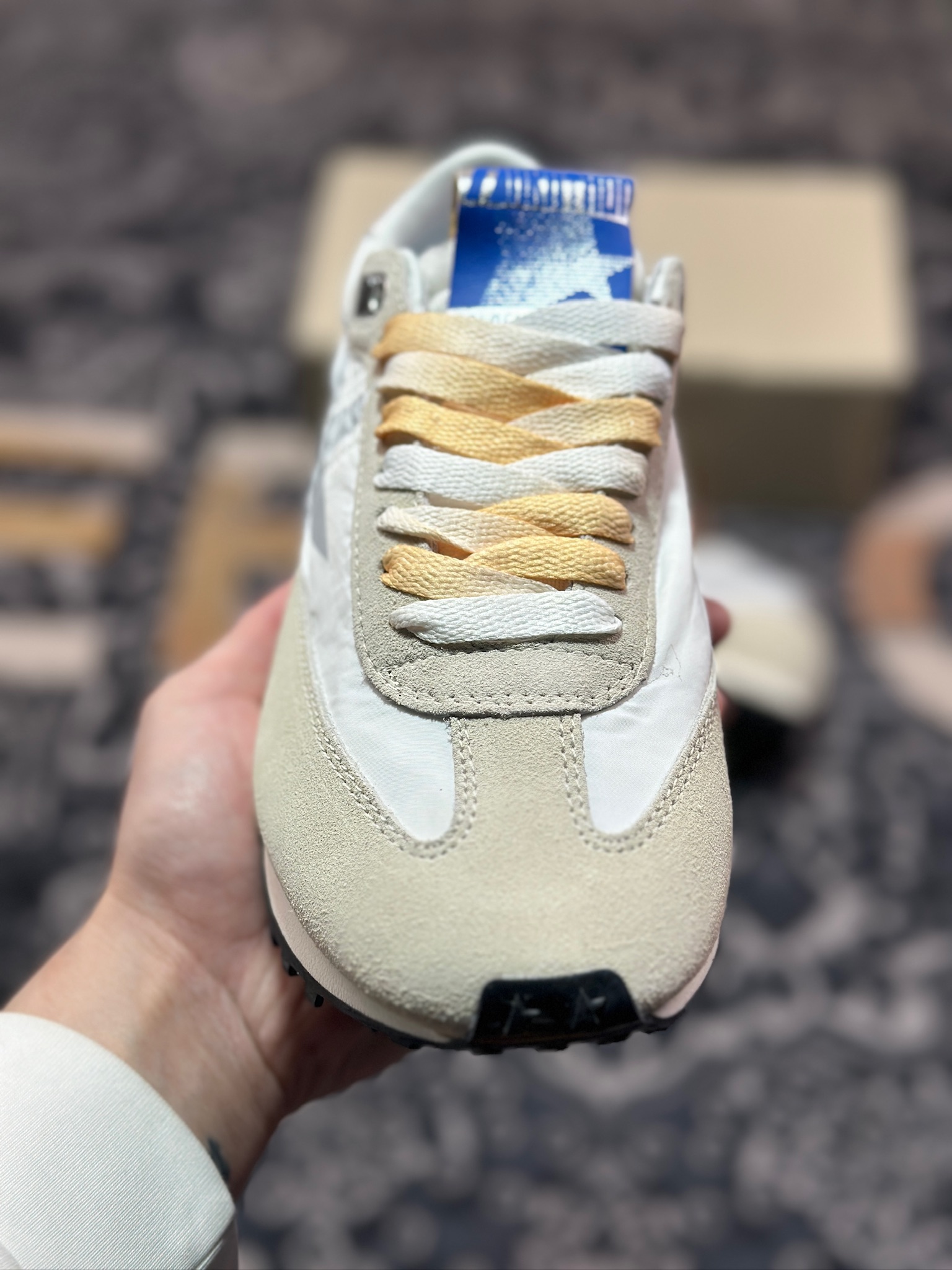 B3260  黄金鹅GGDB/Golden Goose Marathon Trimmed sneakers 马拉松系列低帮慢跑鞋“翻毛米白银” GWF00683.F005457.60466