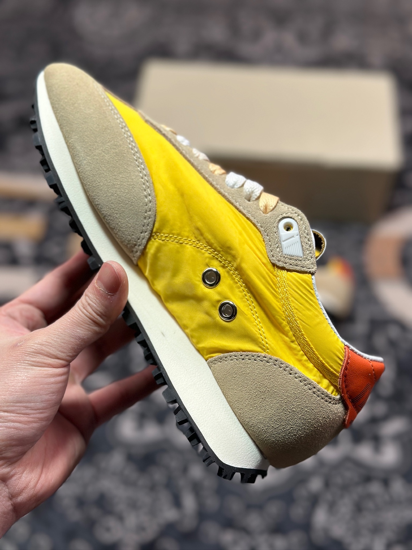 B3260  黄金鹅GGDB/Golden Goose Marathon Trimmed sneakers 马拉松系列低帮慢跑鞋“翻毛土黄橙” GMF00683.F005462.82542