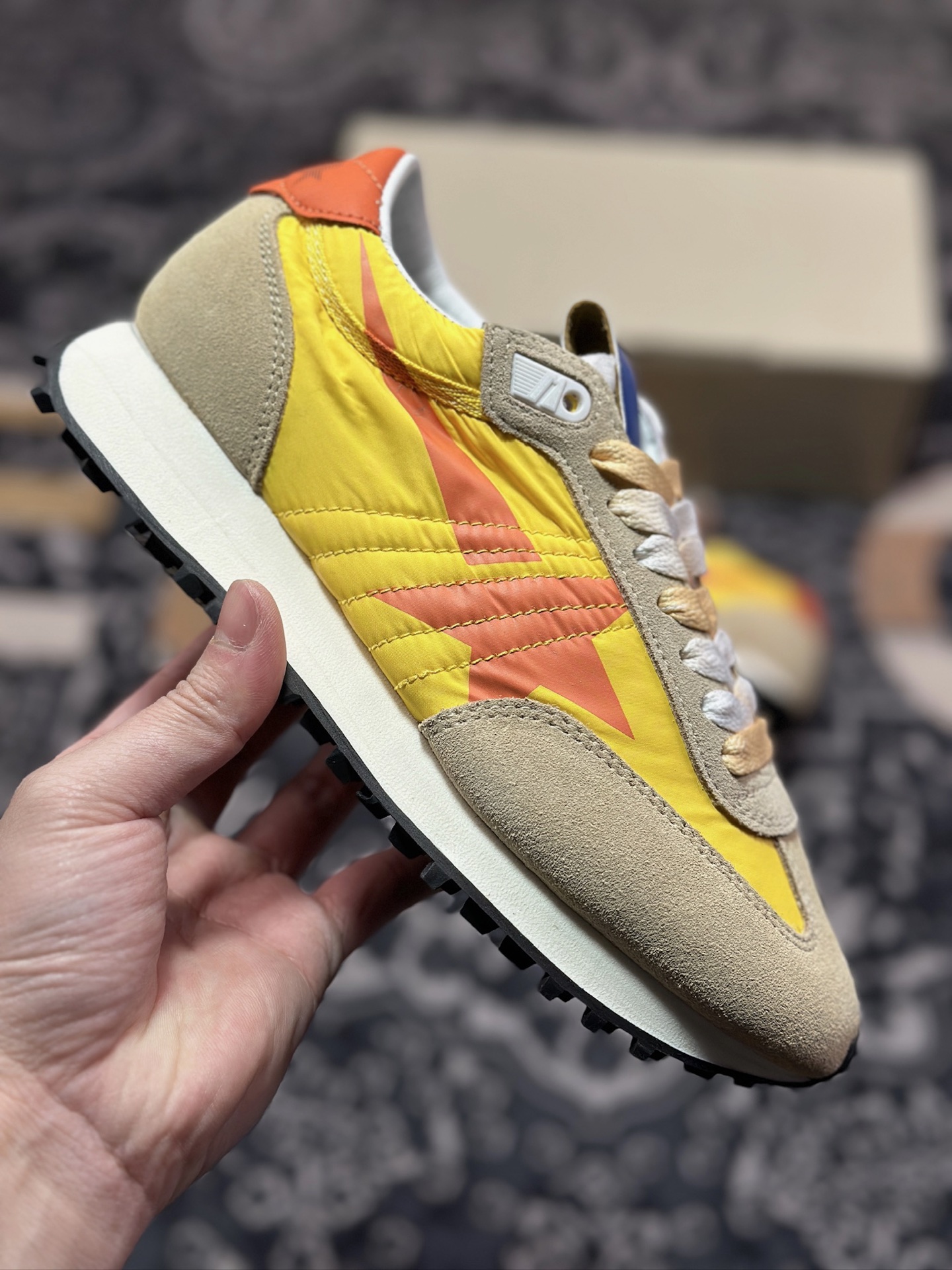 B3260  黄金鹅GGDB/Golden Goose Marathon Trimmed sneakers 马拉松系列低帮慢跑鞋“翻毛土黄橙” GMF00683.F005462.82542