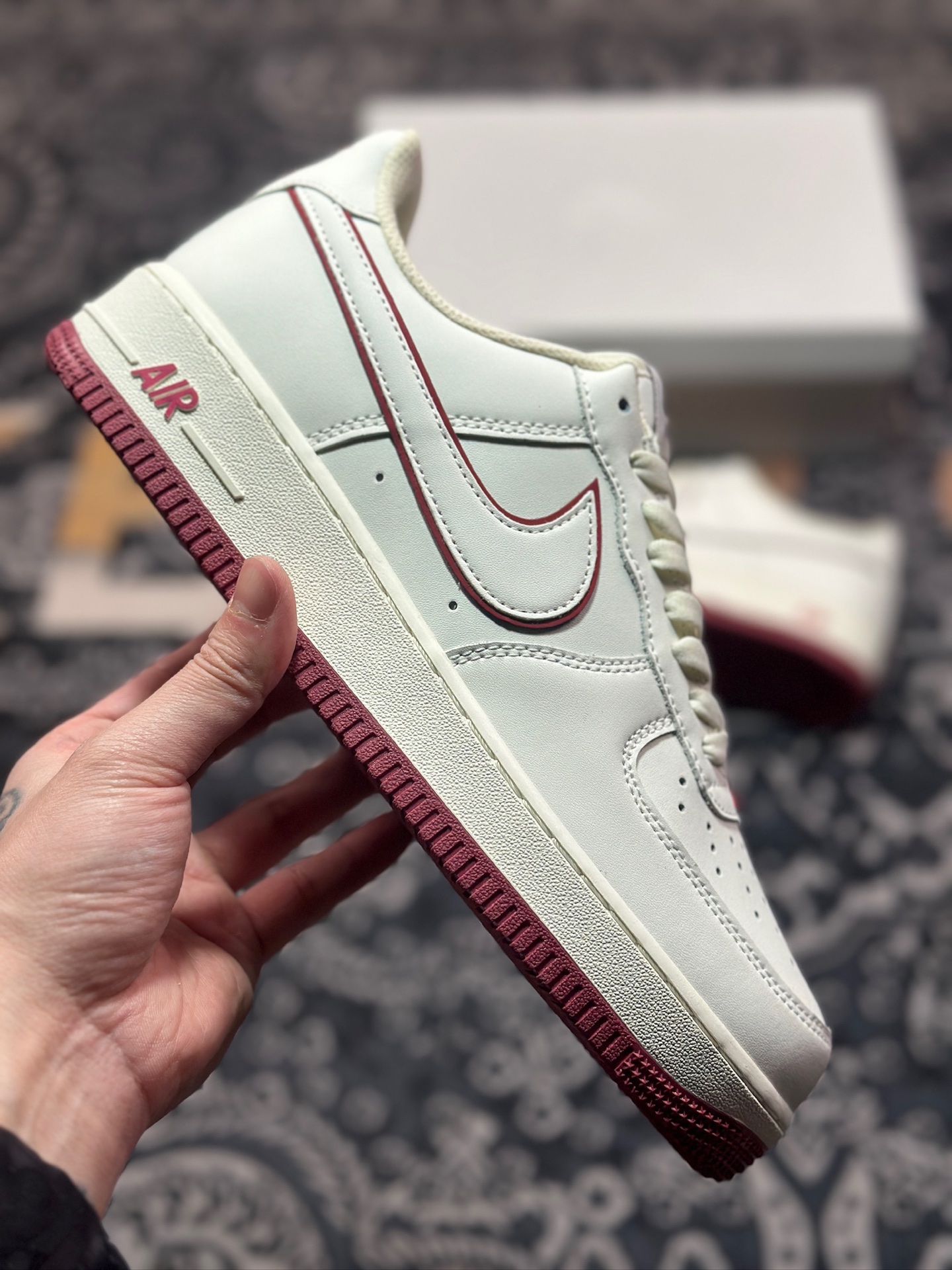 A7200  Nike Air Force 1 Low '07 白酒红低帮空军一号休闲板鞋   DZ2799-103