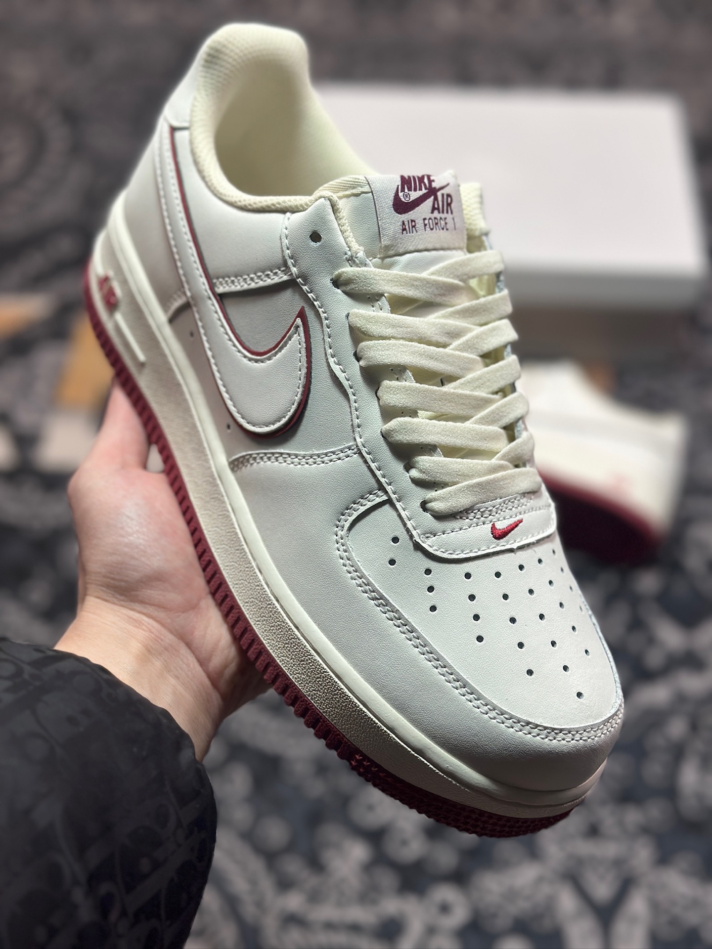 A7200  Nike Air Force 1 Low '07 白酒红低帮空军一号休闲板鞋   DZ2799-103