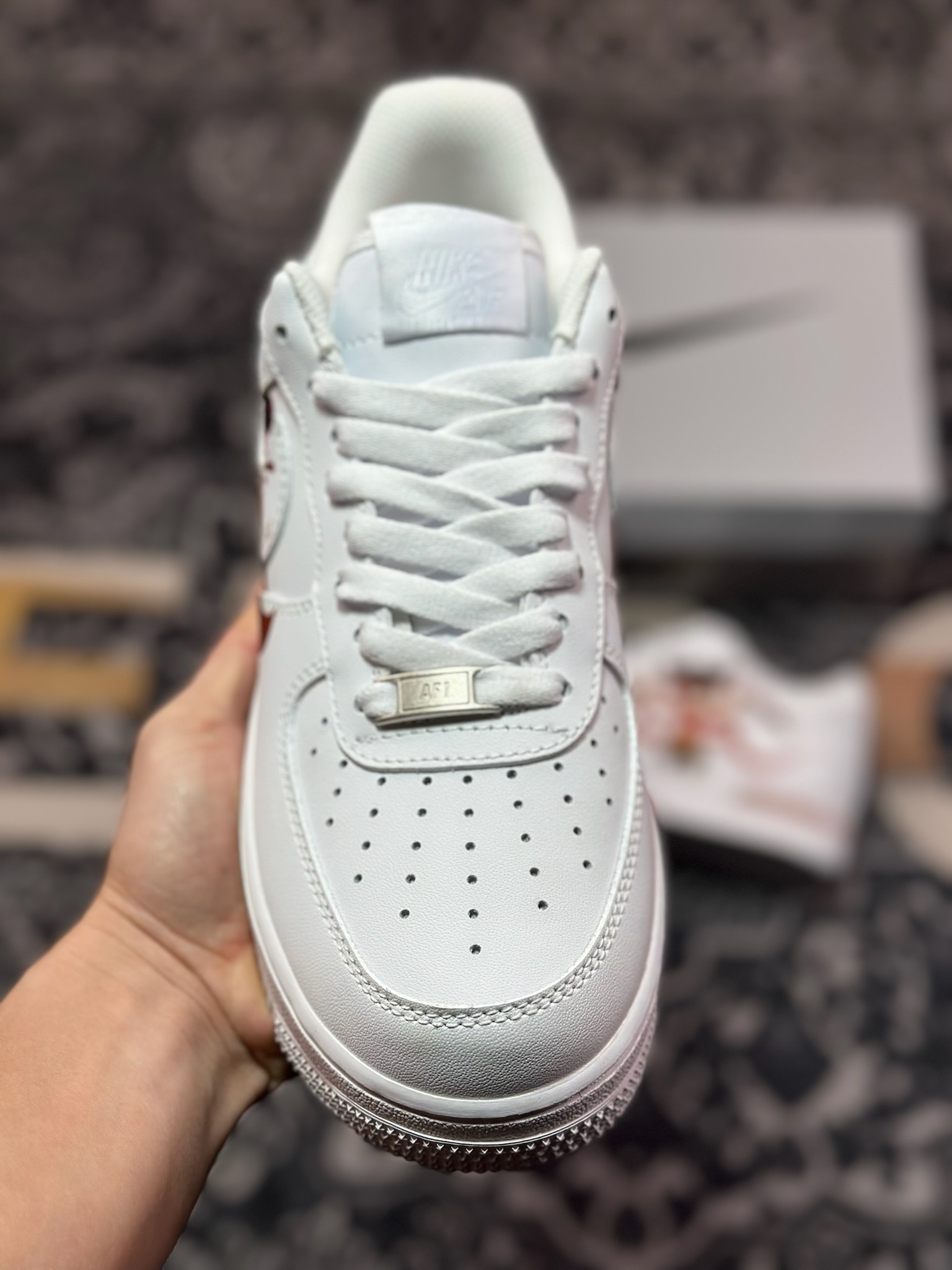 B4260  【定制球鞋】Air Force 1 Low 哪吒闹海涂鸦白红 经典休闲运动板鞋  ZH0316-061