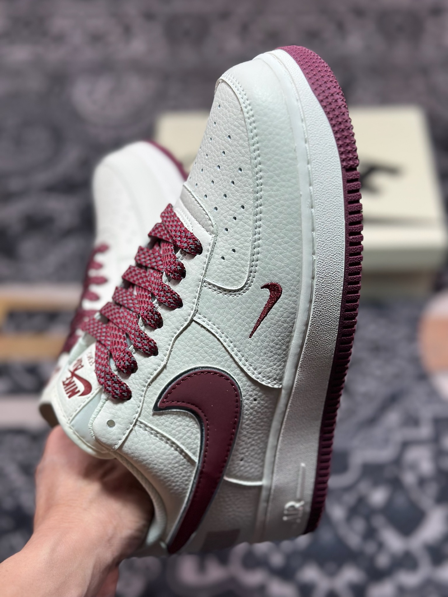 B2240  Air Force 1 '07 Low 米酒红满天星   CU1836-961