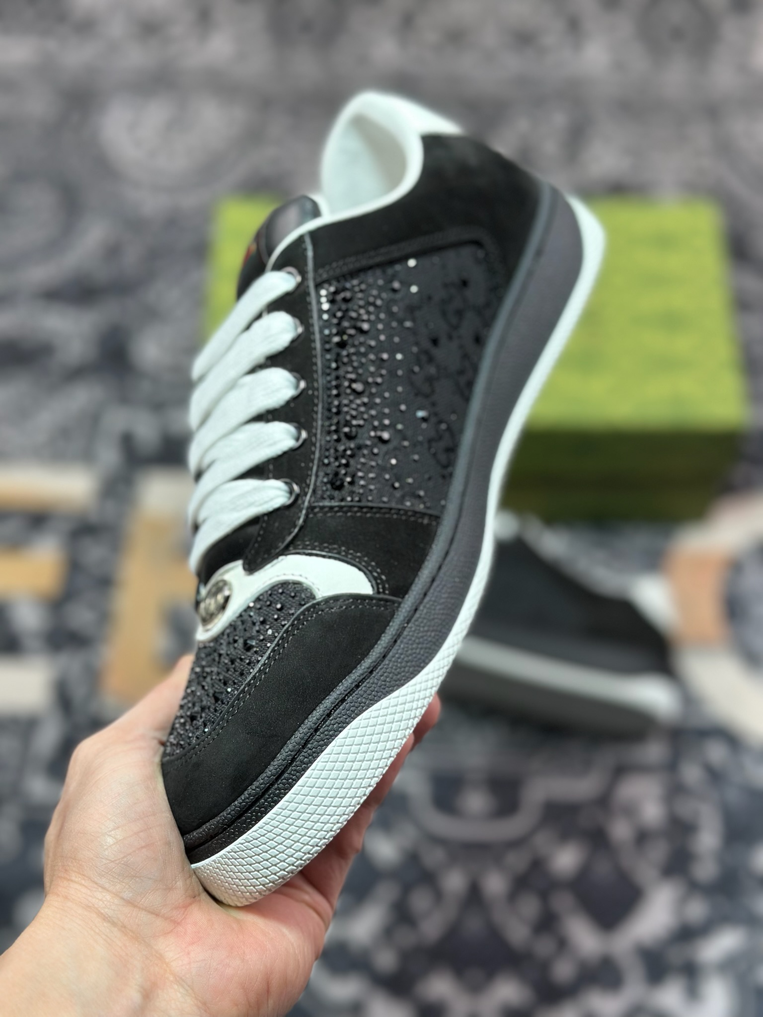 C2450    Gucci 古驰 Screener 运动休闲时装奢侈品系列 GG珐琅扣 擦脏做旧小脏鞋