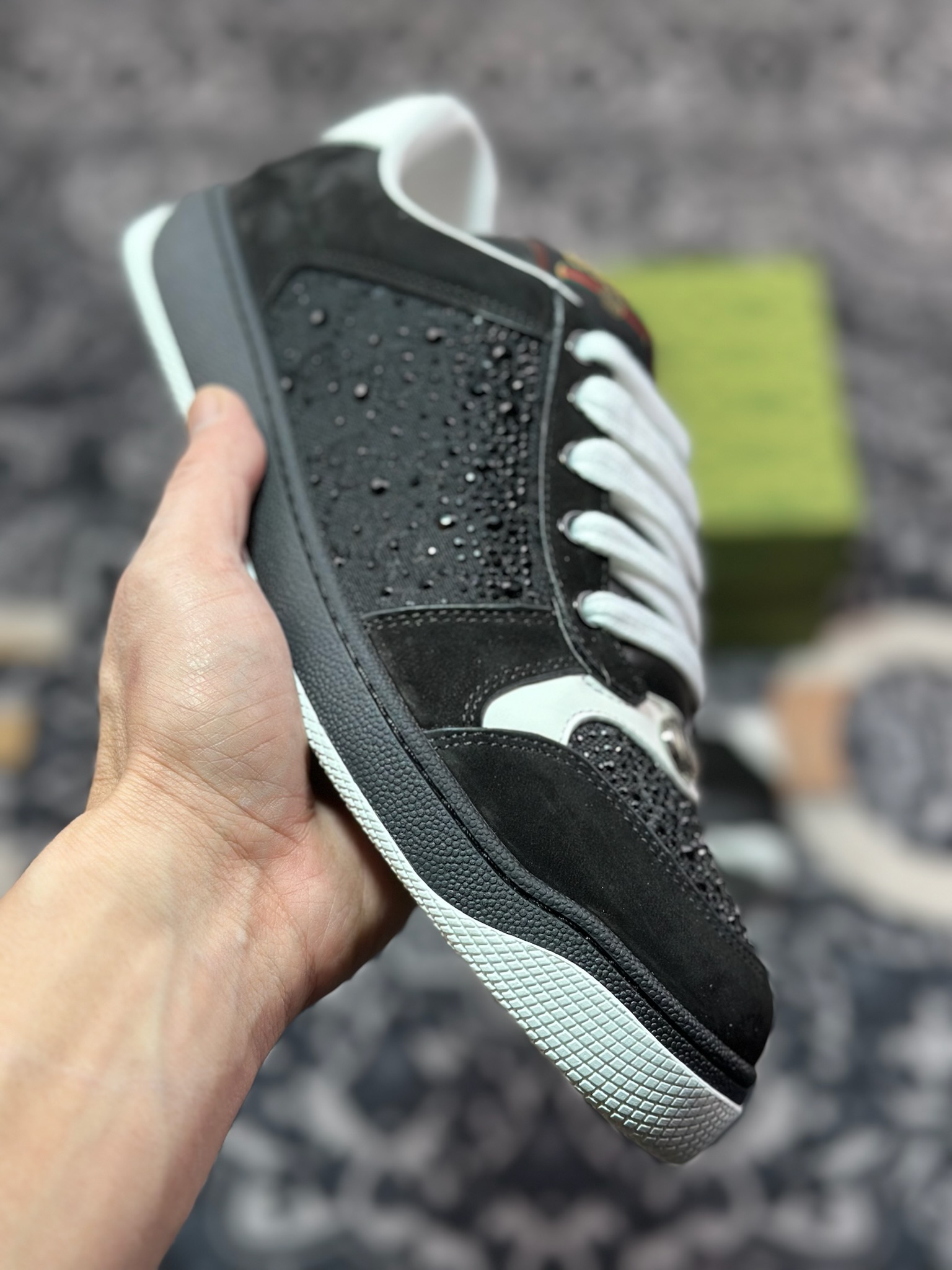 C2450    Gucci 古驰 Screener 运动休闲时装奢侈品系列 GG珐琅扣 擦脏做旧小脏鞋