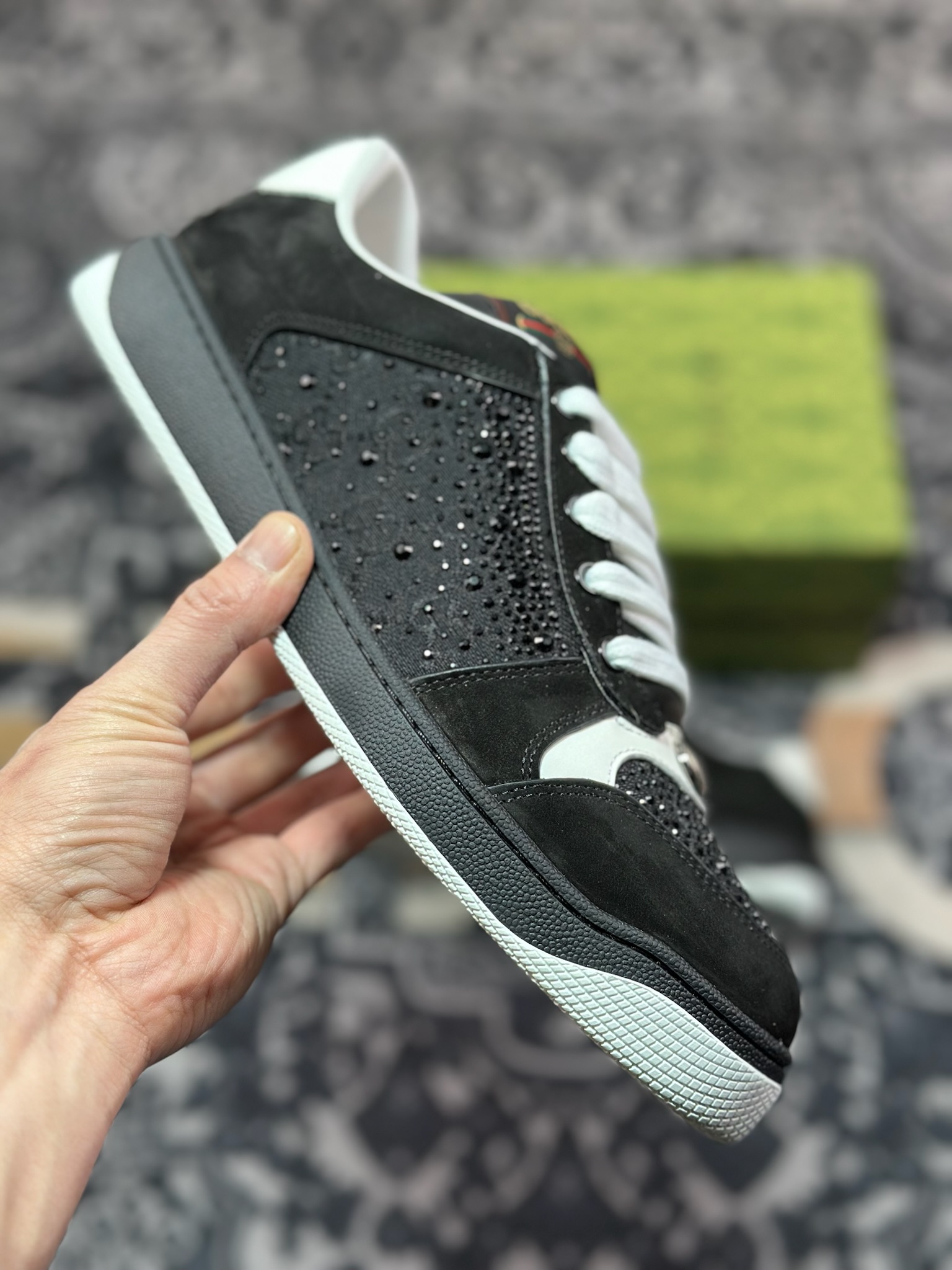 C2450    Gucci 古驰 Screener 运动休闲时装奢侈品系列 GG珐琅扣 擦脏做旧小脏鞋