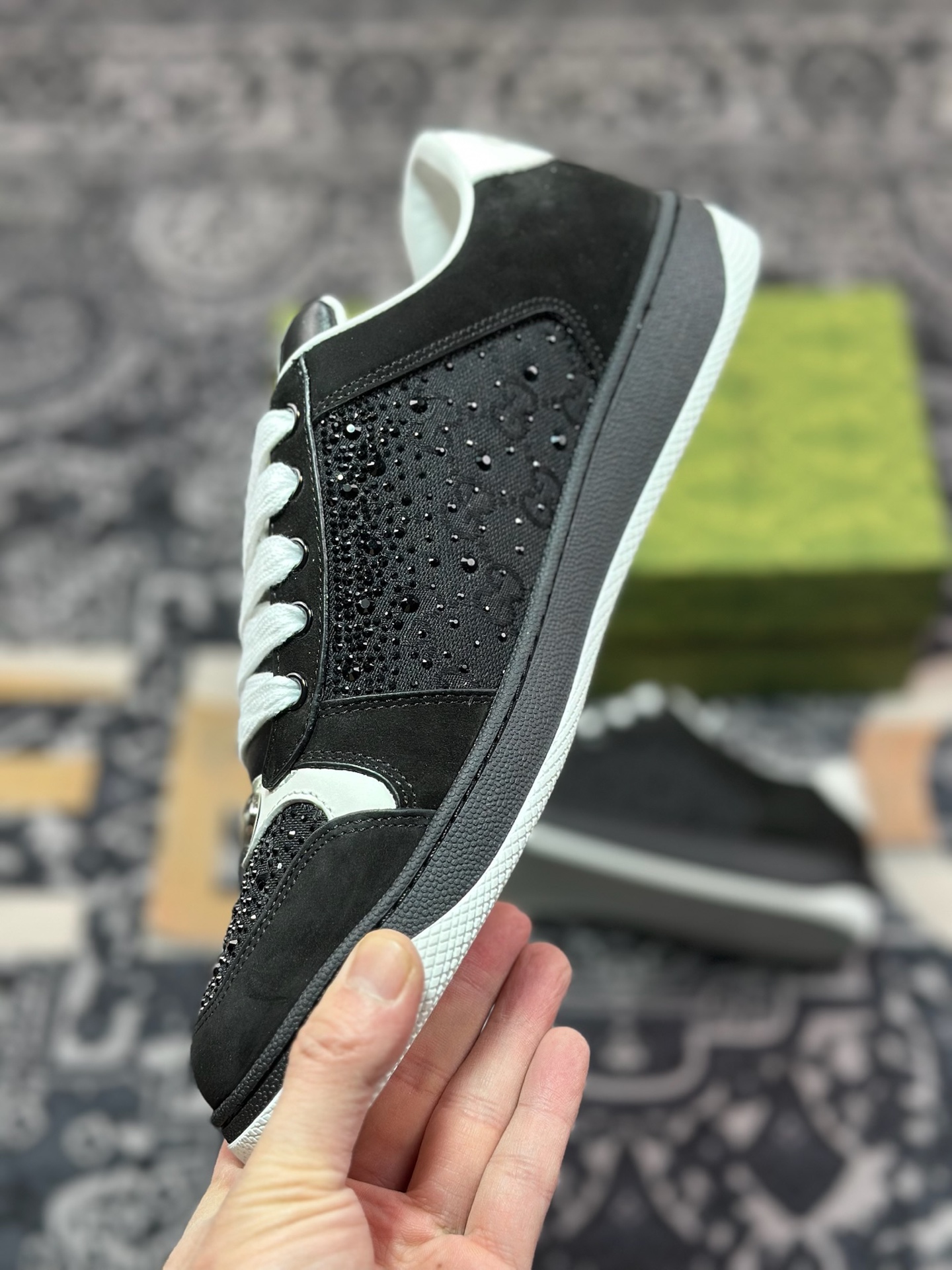 C2450    Gucci 古驰 Screener 运动休闲时装奢侈品系列 GG珐琅扣 擦脏做旧小脏鞋