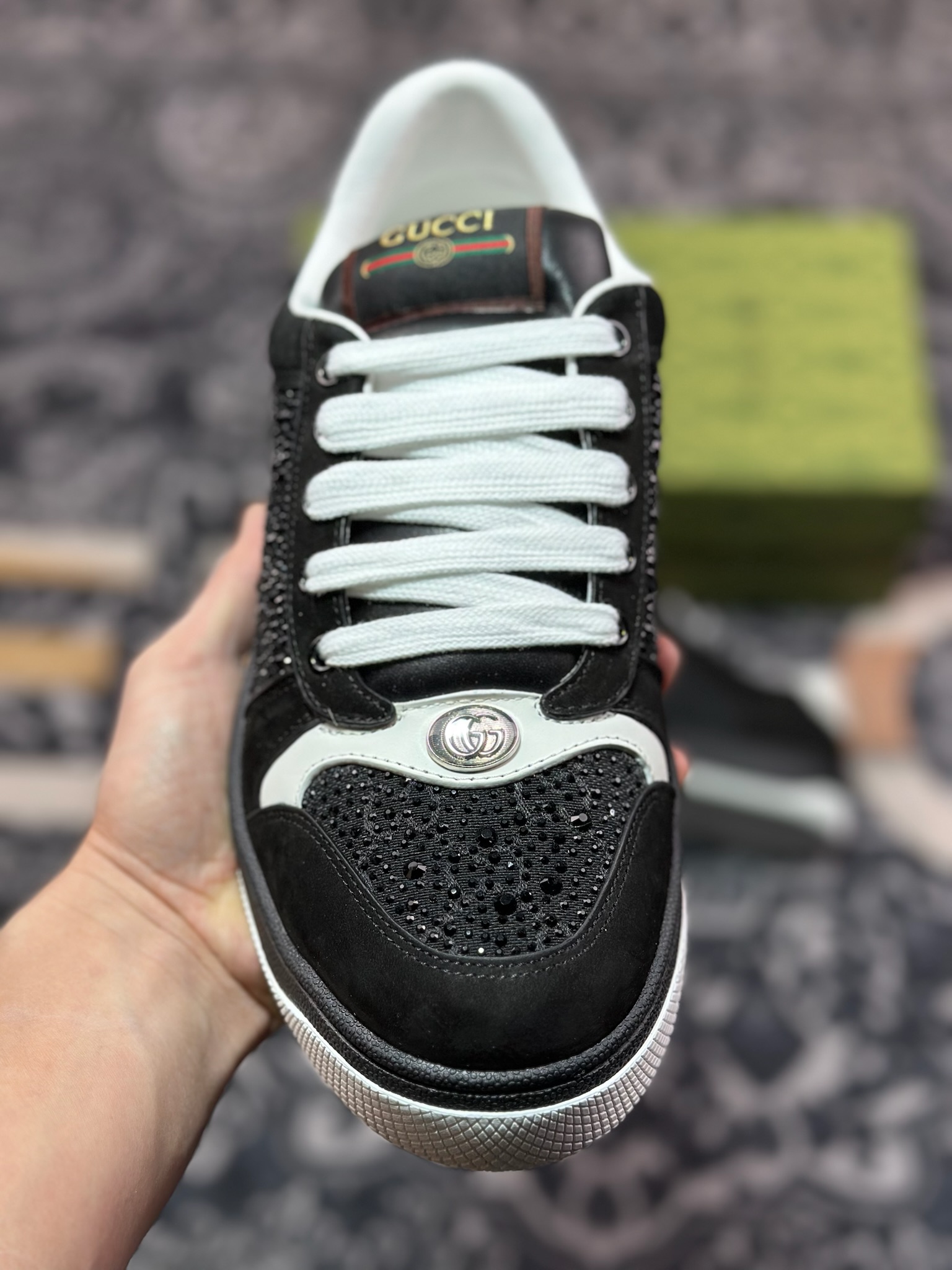 C2450    Gucci 古驰 Screener 运动休闲时装奢侈品系列 GG珐琅扣 擦脏做旧小脏鞋