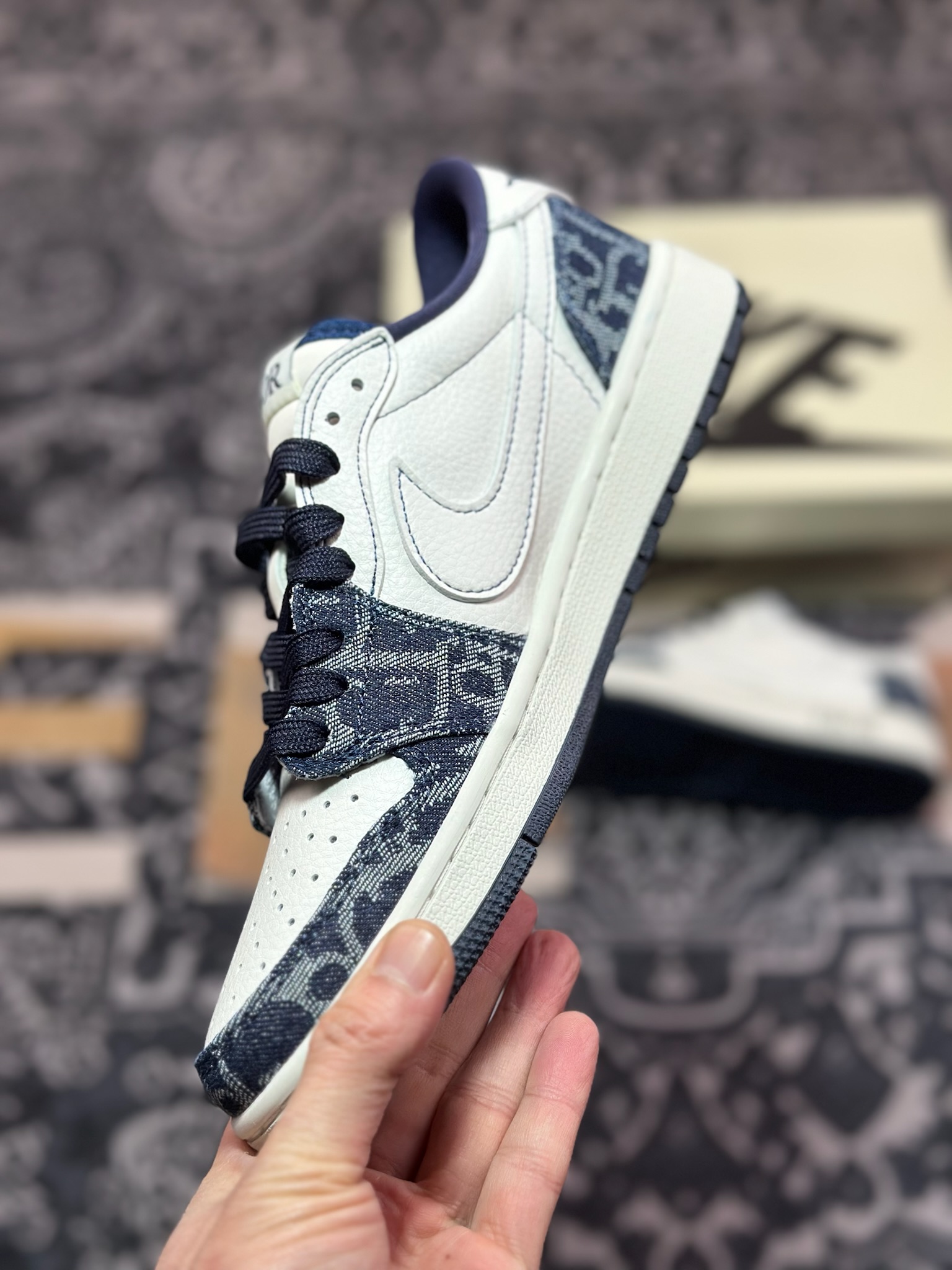 A8200  Dior x Travis Scott x Nike Air Jordan 1 Low OG SP”Christian Dior”AJ1乔丹一代篮球鞋“TS联名牛仔深蓝米白迪奥倒钩” CH6336-017