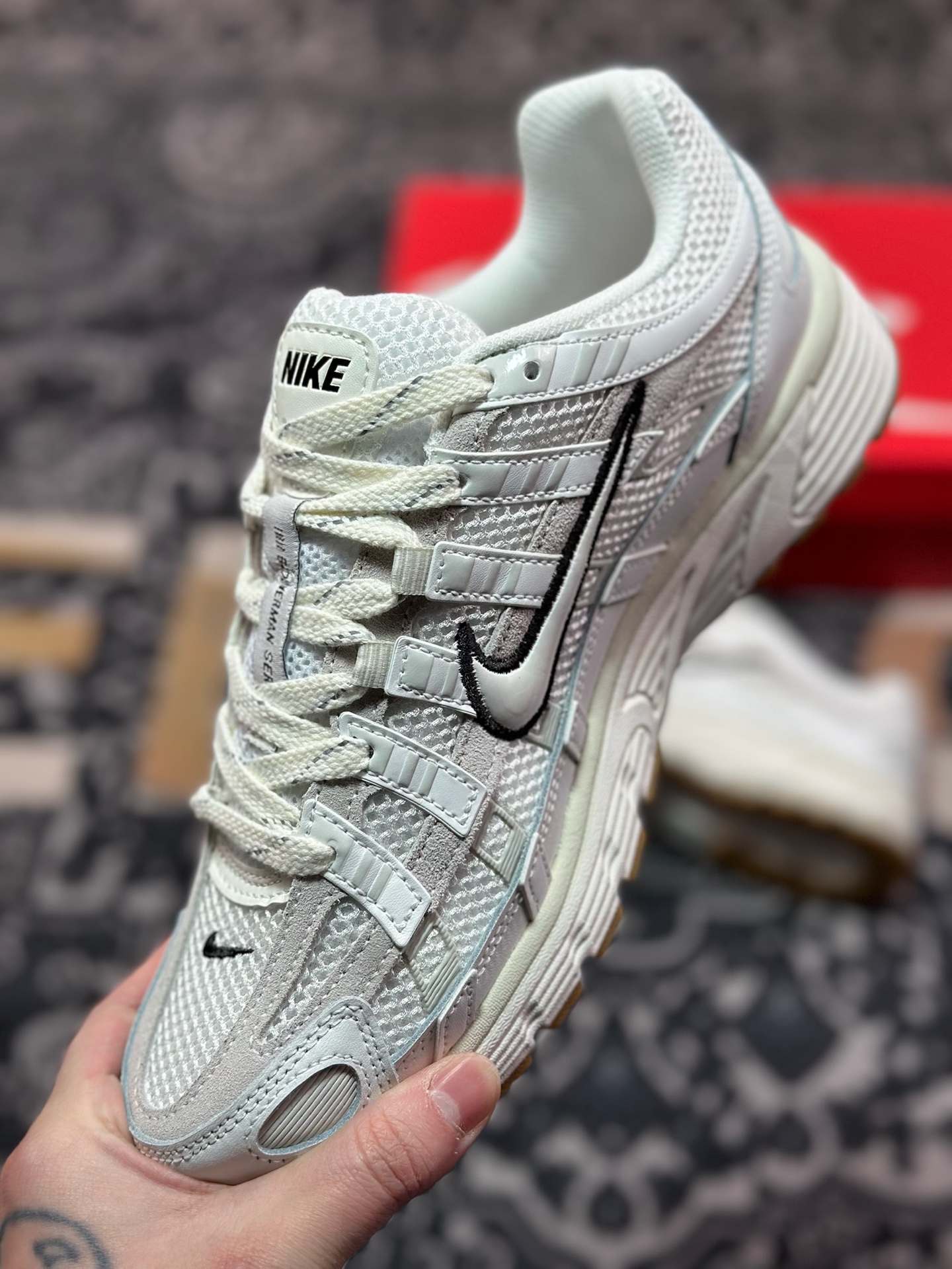 A7200  Nike P-6000 系列低帮复古老爹风休闲运动舒适慢跑鞋  HF4898-121