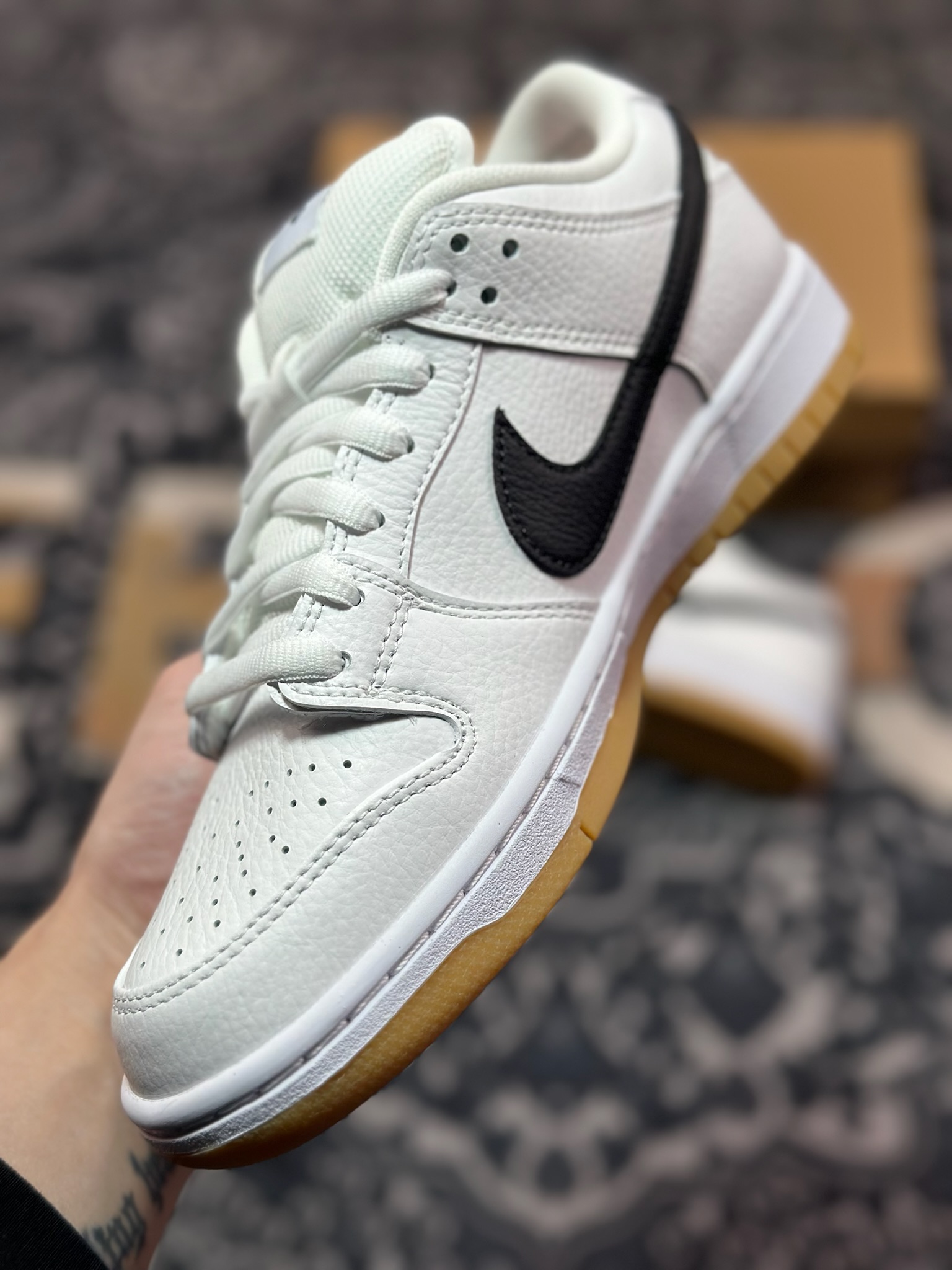 A9220  Nike SB Dunk Low “Orange Label” 白黑生胶 CD2563-100