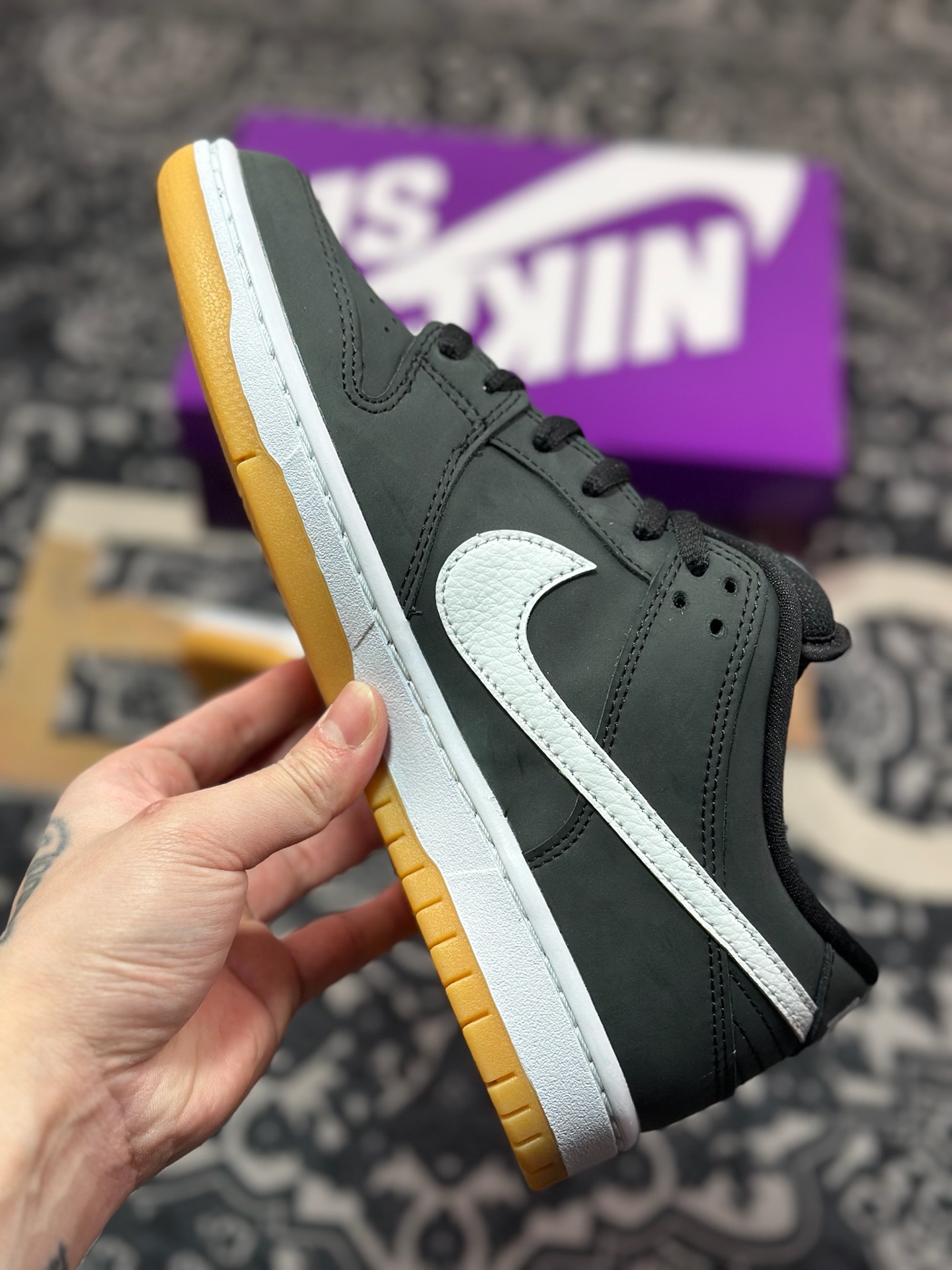 A9220  NK SB Dunk Low 生胶黑白  CD2563-006
