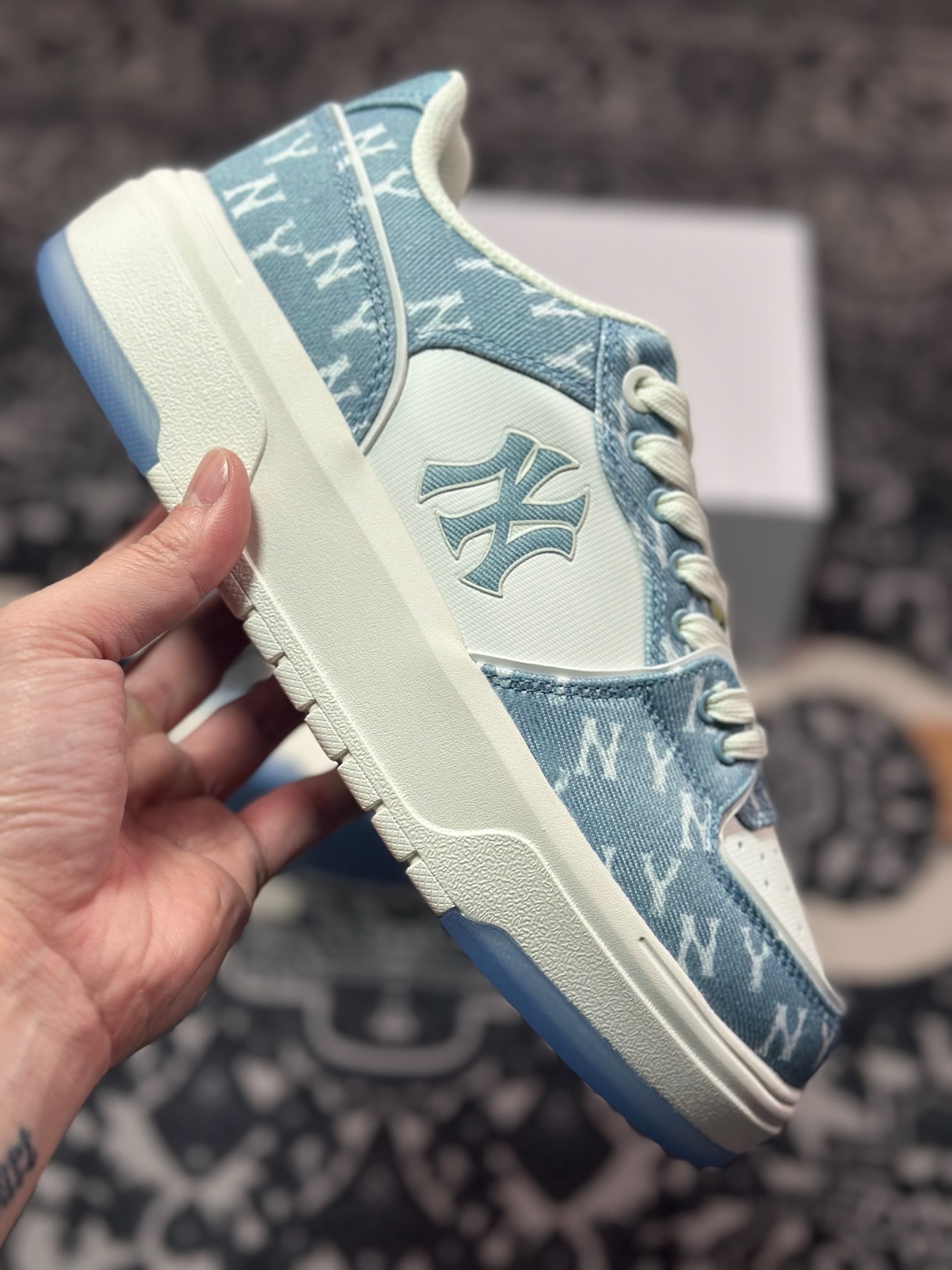 A6200  New York Yankees x MLB Chunky Liner Low 学长鞋系列低帮板鞋“牛仔布蓝白NY印面” 3ASXS015N- GP002