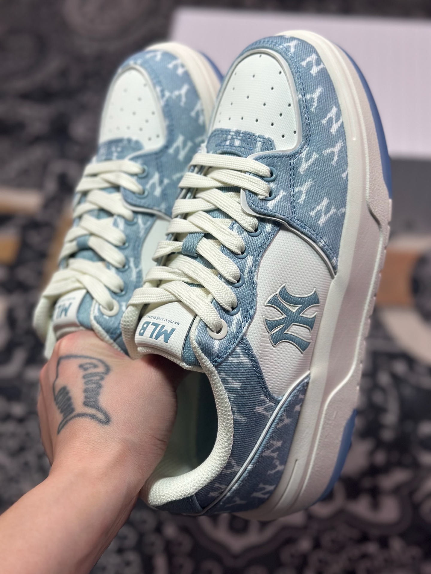 A6200  New York Yankees x MLB Chunky Liner Low 学长鞋系列低帮板鞋“牛仔布蓝白NY印面” 3ASXS015N- GP002