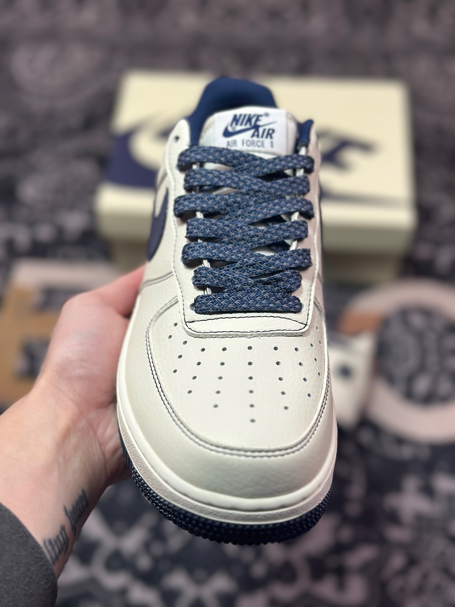 B0220  Undefeated x Nk Air Force 1'07 Low 米深蓝 空军一号低帮休闲板鞋  UN2395-522