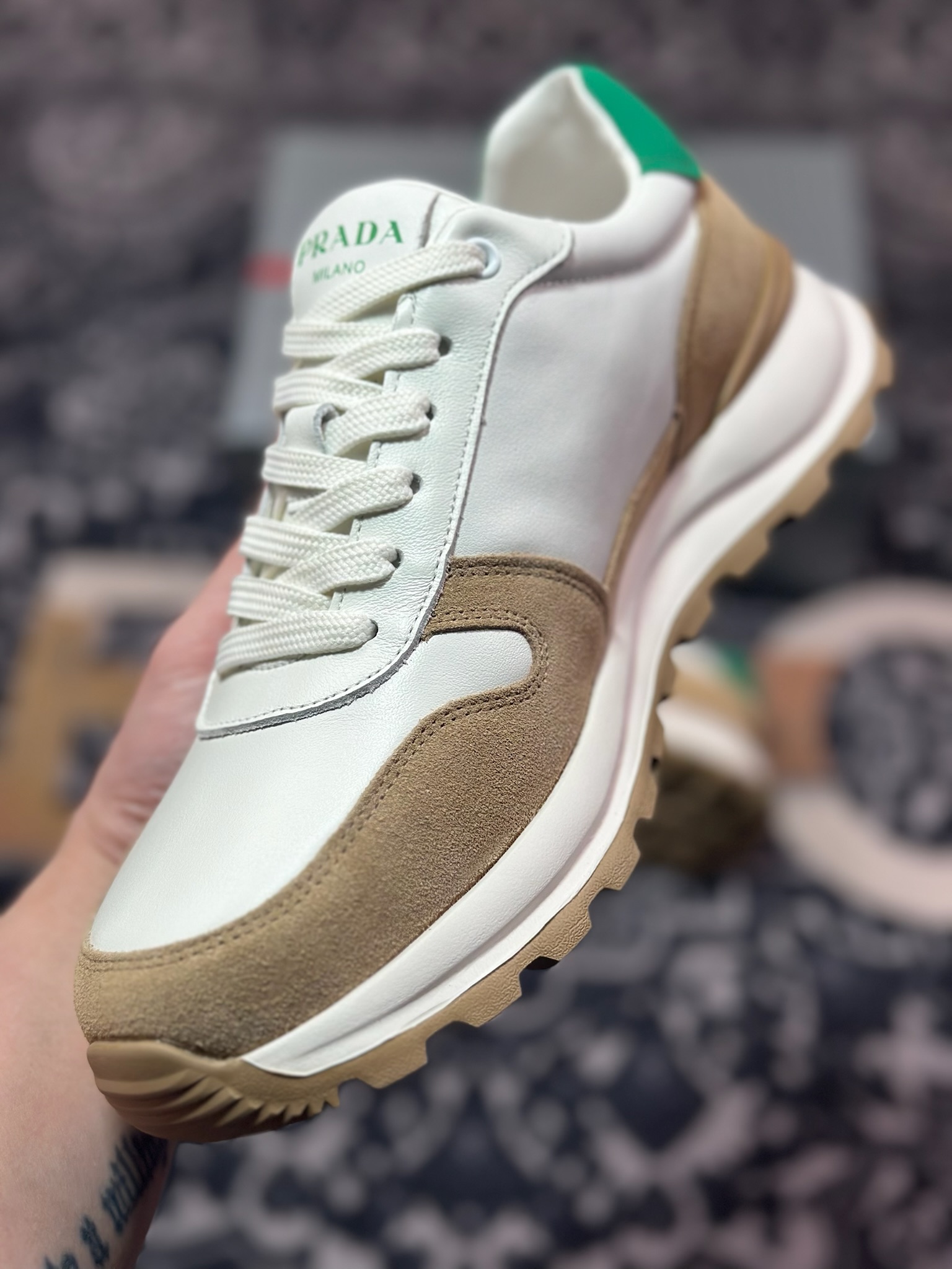 C6420   新货PRADA 普拉达 厚底徽标 低帮休闲运动鞋