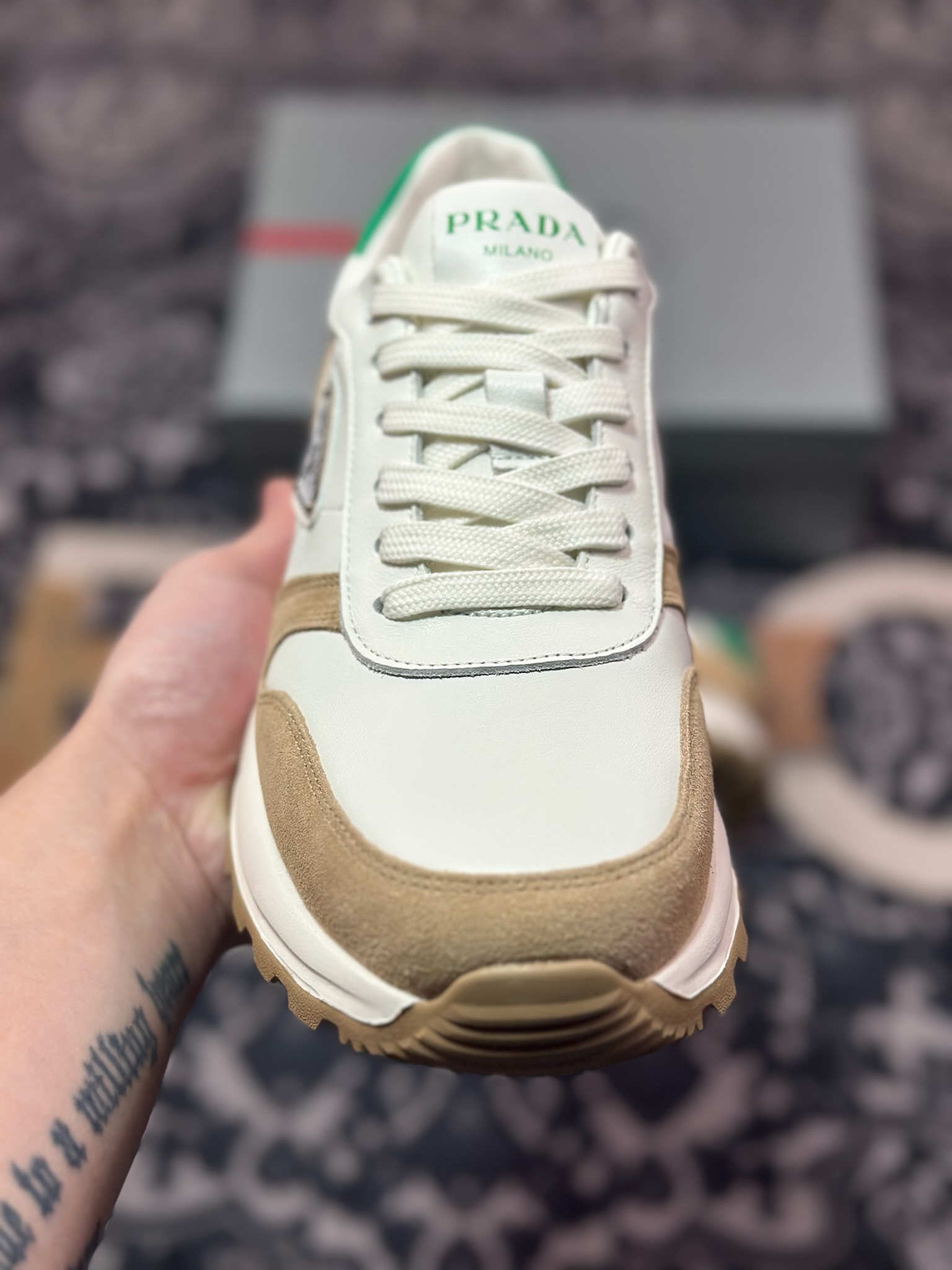 C6420   新货PRADA 普拉达 厚底徽标 低帮休闲运动鞋