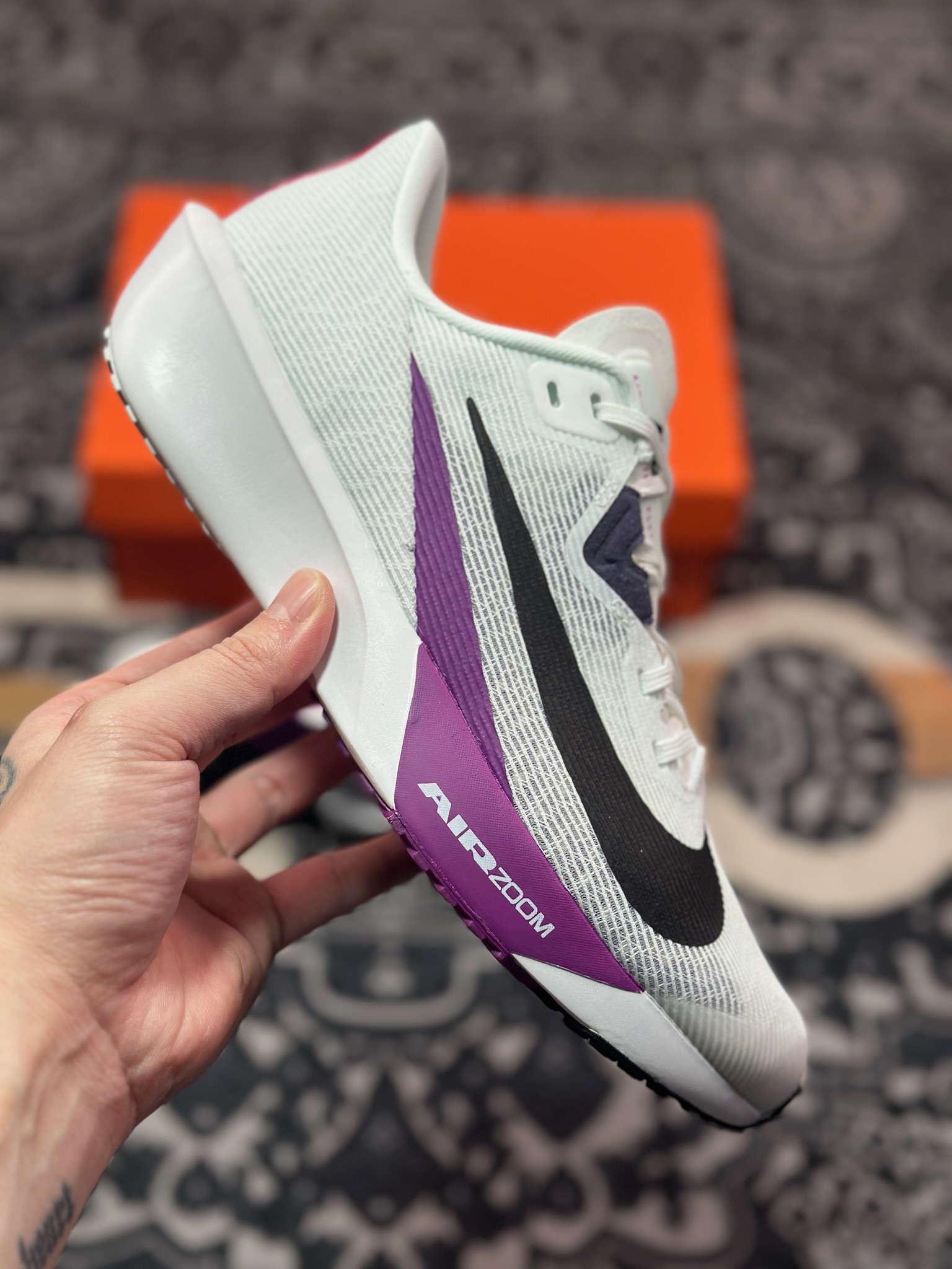 A4180  Nk Zoom Rival Fly 4 耐克超弹轻盈跑步鞋  FV6040-100