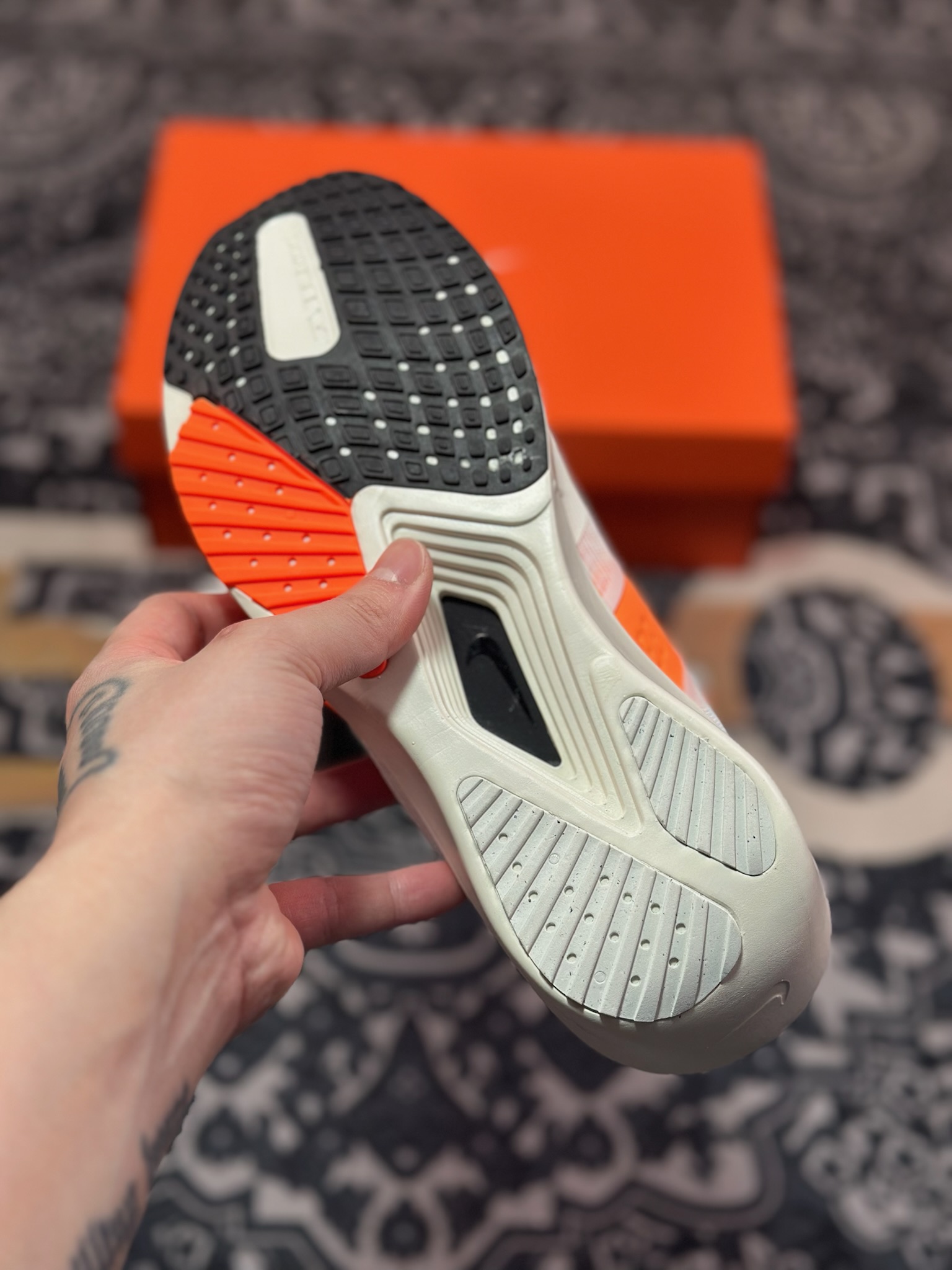 A4180  Nk Zoom Rival Fly 4 耐克超弹轻盈跑步鞋   FV6040-101