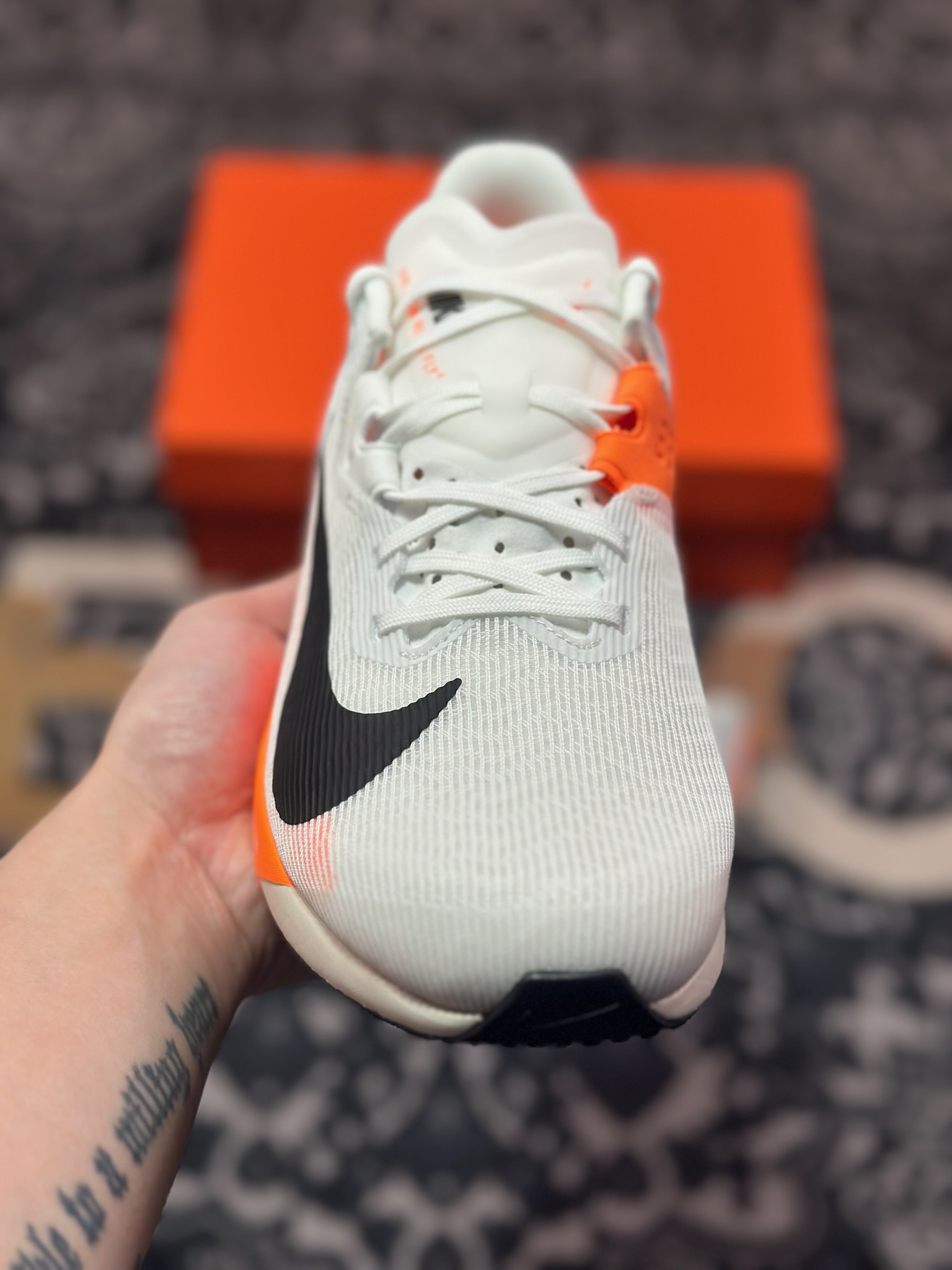 A4180  Nk Zoom Rival Fly 4 耐克超弹轻盈跑步鞋   FV6040-101