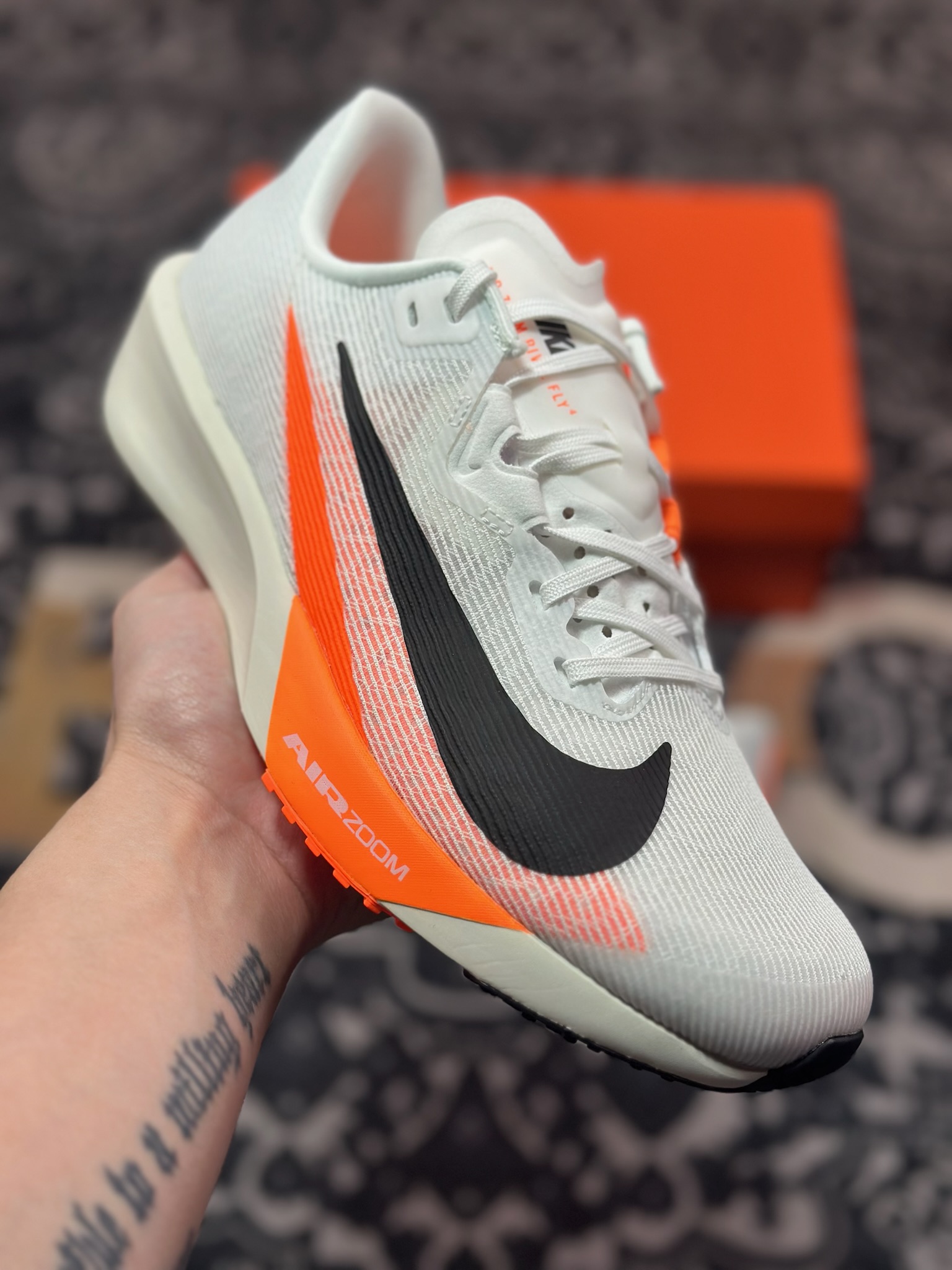 A4180  Nk Zoom Rival Fly 4 耐克超弹轻盈跑步鞋   FV6040-101