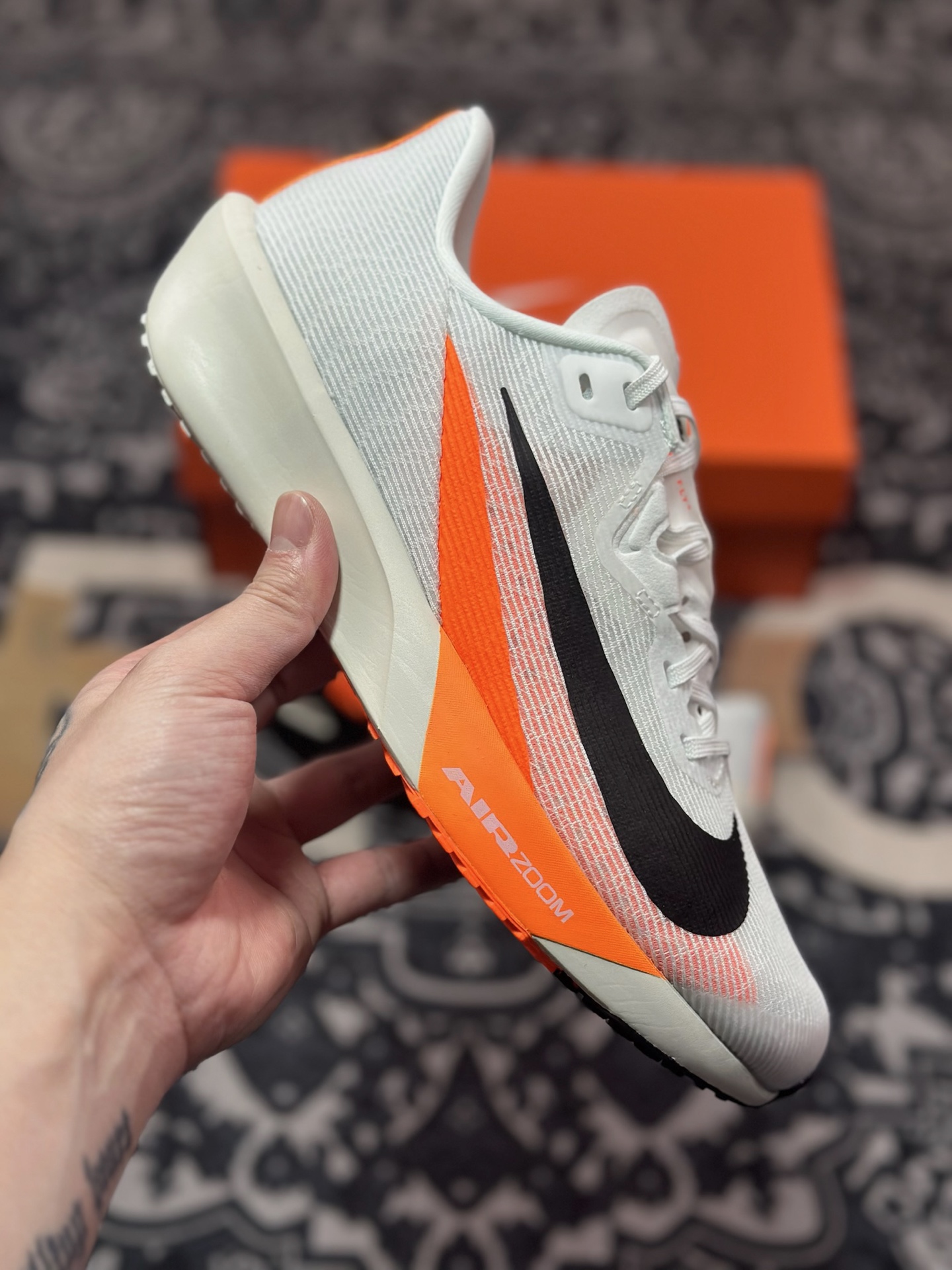 A4180  Nk Zoom Rival Fly 4 耐克超弹轻盈跑步鞋   FV6040-101
