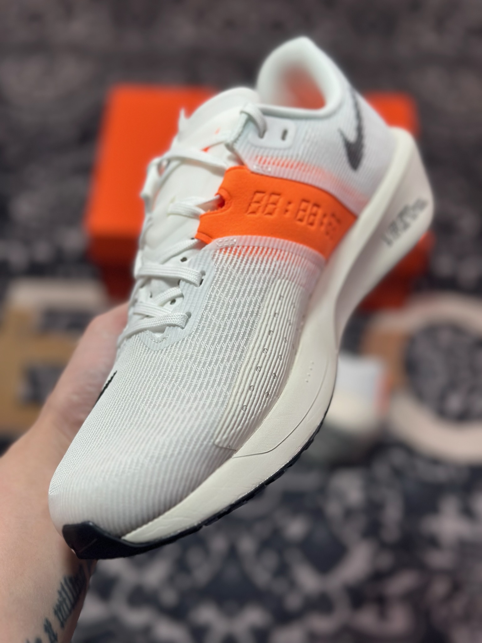 A4180  Nk Zoom Rival Fly 4 耐克超弹轻盈跑步鞋   FV6040-101