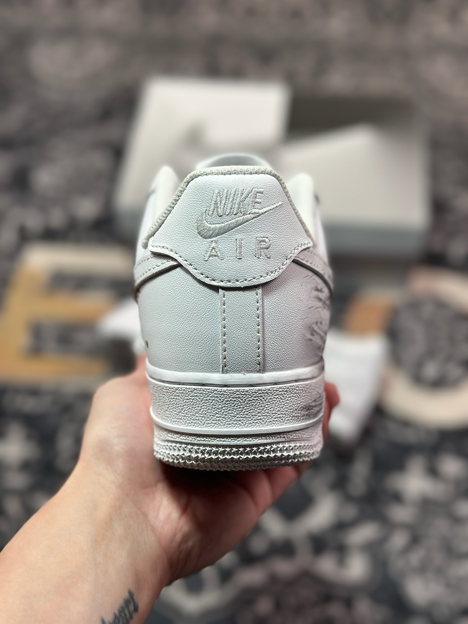 B4260  Nike Air Force 1 07 Low”Nezha”空军一号板鞋“皮革白黑哪吒水墨涂鸦” ZH0316-062