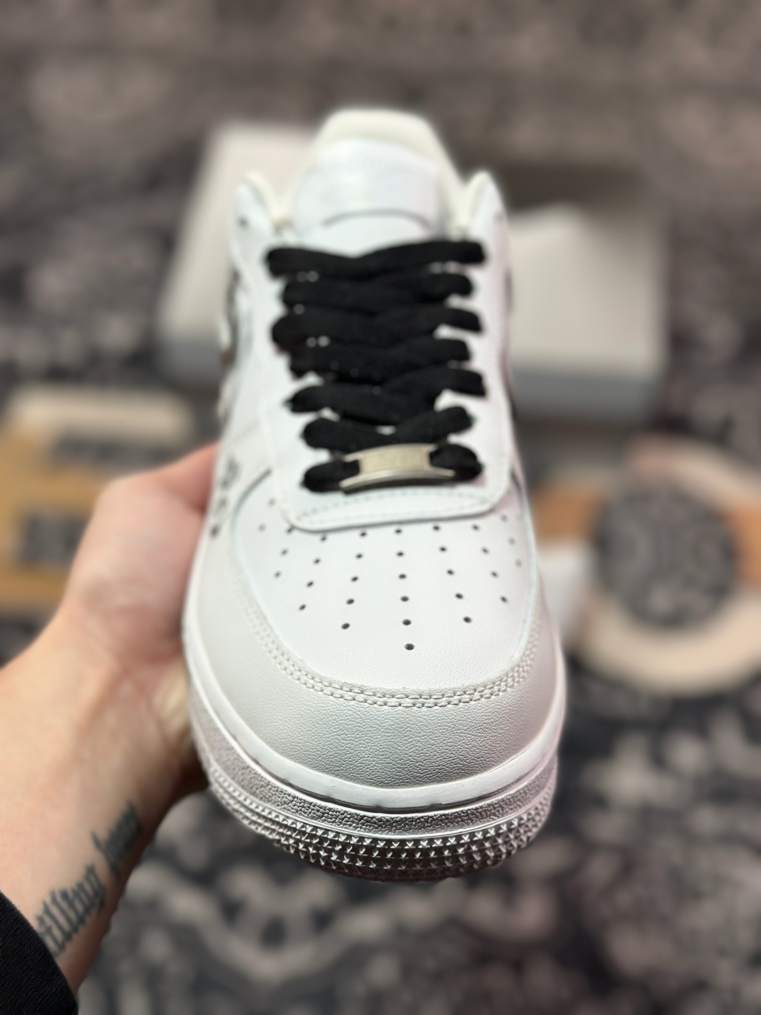 B4260  Nike Air Force 1 07 Low”Nezha”空军一号板鞋“皮革白黑哪吒水墨涂鸦” ZH0316-062
