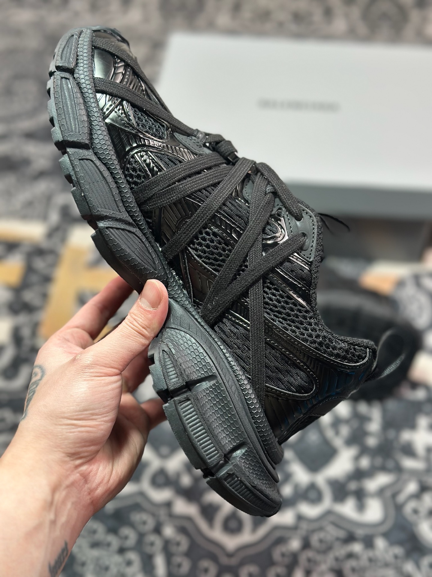 D2480  巴黎世家BALENCIAGA 3XL Sneakers 3+系列低帮百搭休闲慢跑鞋“全黑木乃伊绑绳”325601 W3XCH 1000