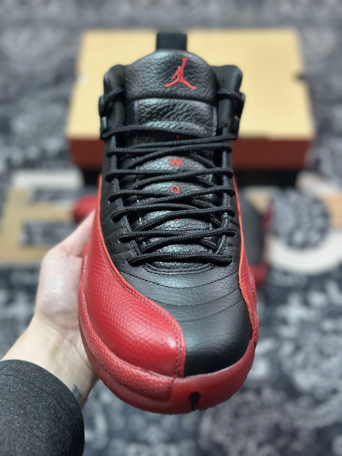 D2480    优选 Air Jordan 12 ” Black Red ” 黑红 AJ12乔12 男子文化篮球鞋 CT8013-002